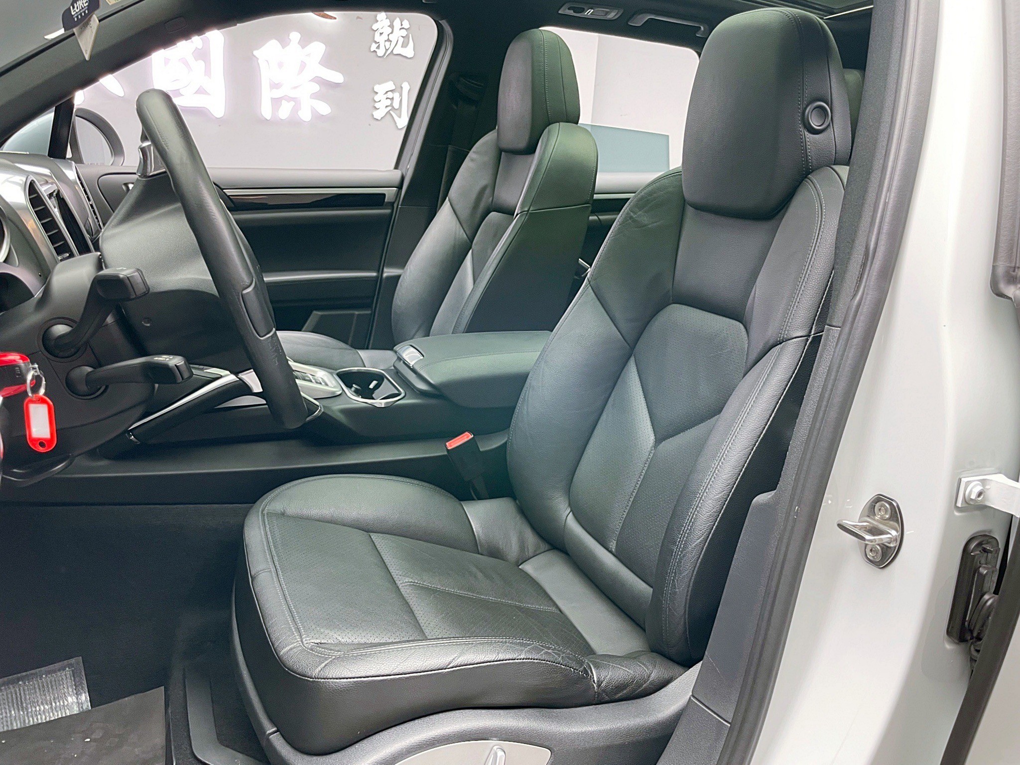 全台到府賞車 2012 Porsche Cayenne Tiptronic『小李經理』元禾國際車業/中古車/促銷中  第20張相片