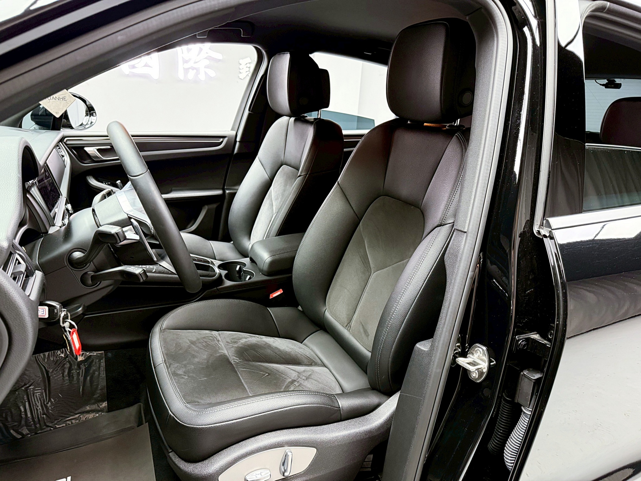 全台到府賞車 2019/20 Porsche Macan『小李經理』元禾國際車業/中古車/促銷中  第15張相片