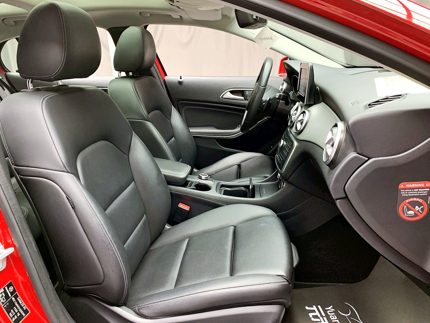 全台到府賞車 2016/17 Benz GLA200 X156型『小李經理』元禾國際車業/中古車/促銷中  第10張相片