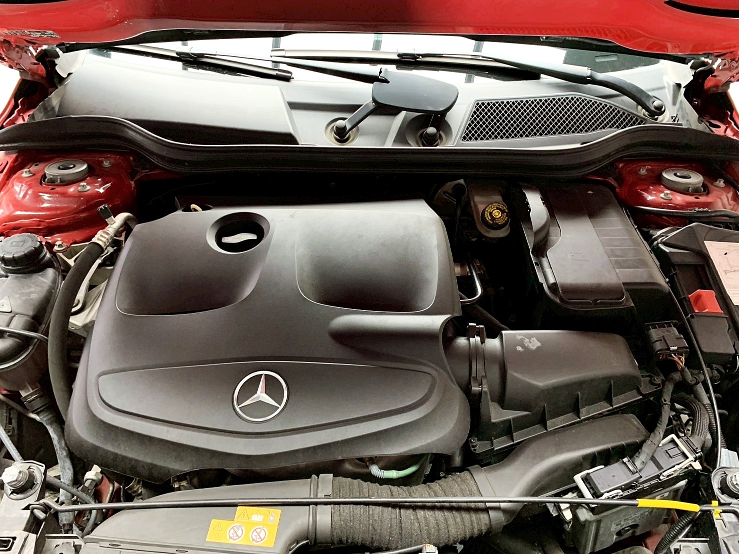 全台到府賞車 2016/17 Benz GLA200 X156型『小李經理』元禾國際車業/中古車/促銷中  第16張相片