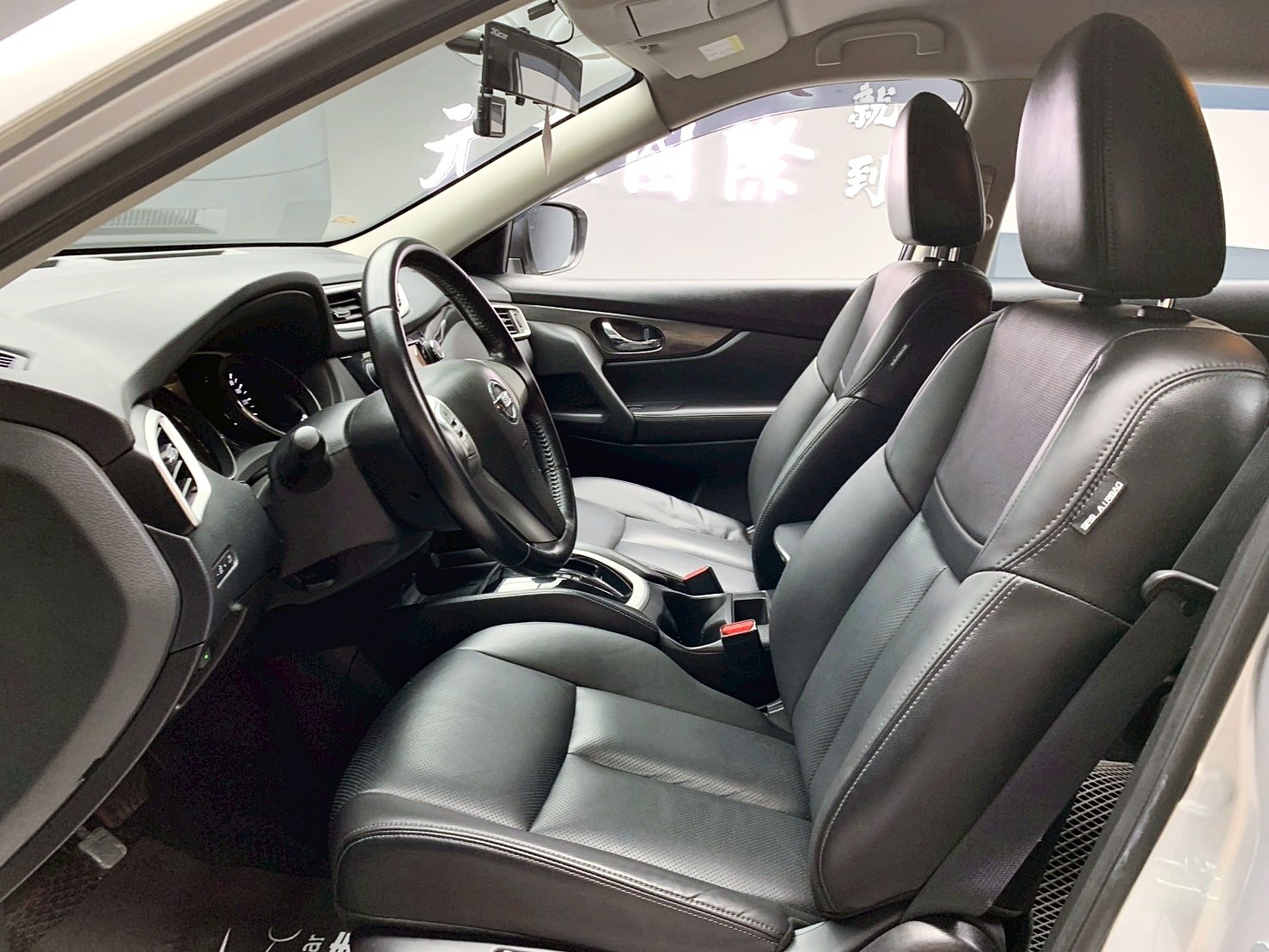 全台到府賞車 2016 Nissan X-Trail 經典版『小李經理』元禾國際車業/中古車/促銷中  第20張相片