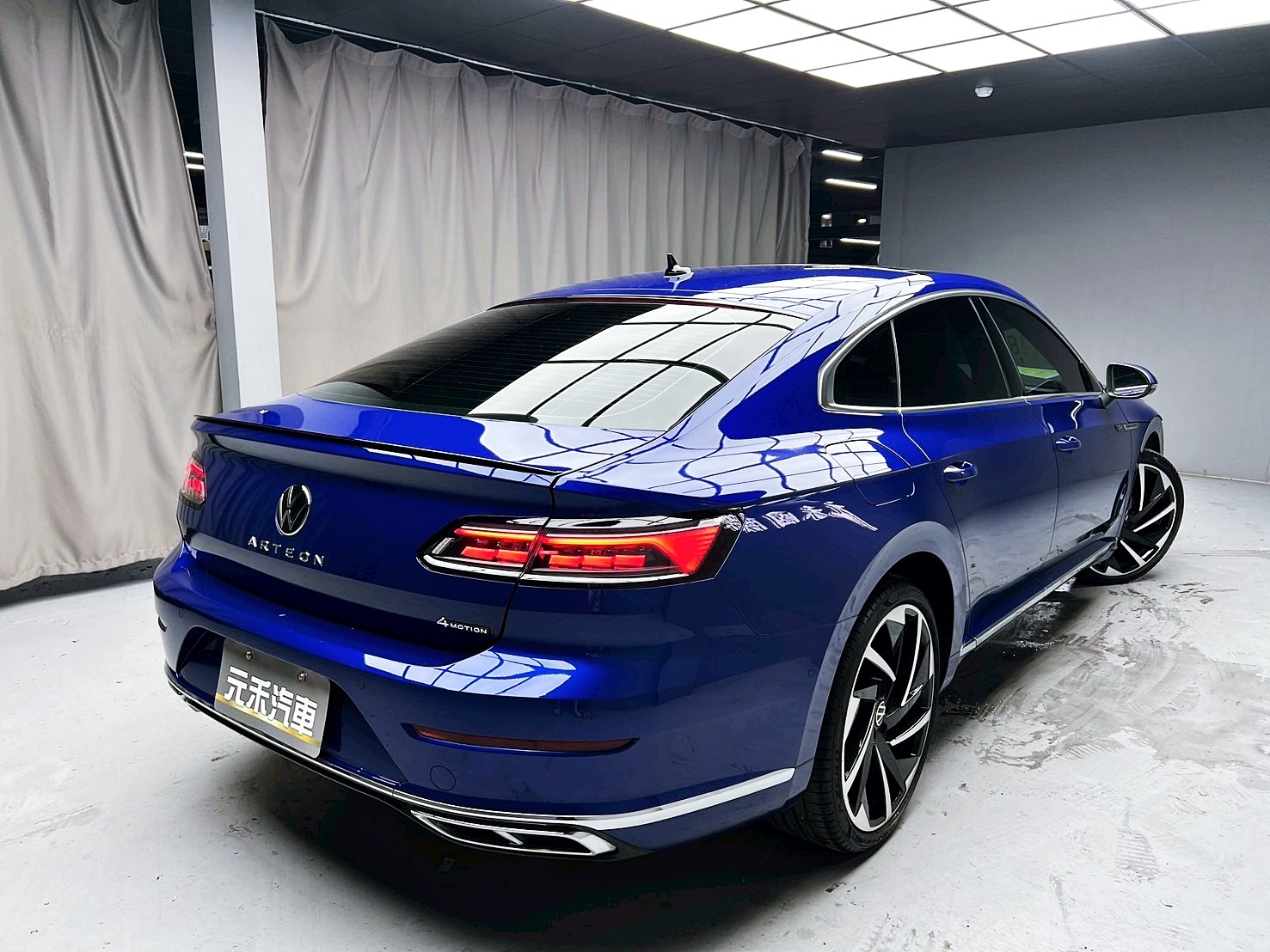 全台到府賞車 2022/23 福斯 Arteon Fastback 430TSI R-Line Performance『小李經理』元禾國際車業/中古車/促銷中  第18張相片