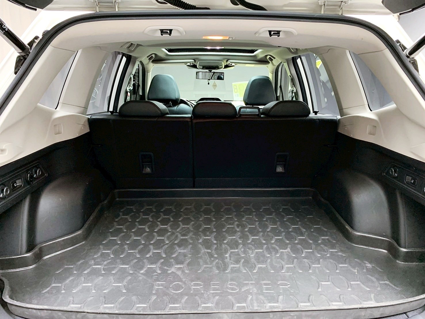 全台到府賞車 2022 Subaru Forester i-S EyeSight『小李經理』元禾國際車業/中古車/促銷中  第17張相片