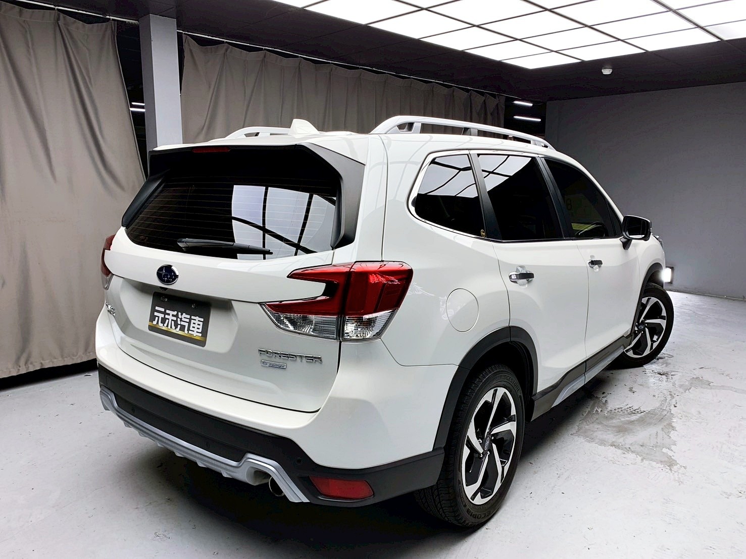 全台到府賞車 2022 Subaru Forester i-S EyeSight『小李經理』元禾國際車業/中古車/促銷中  第18張相片