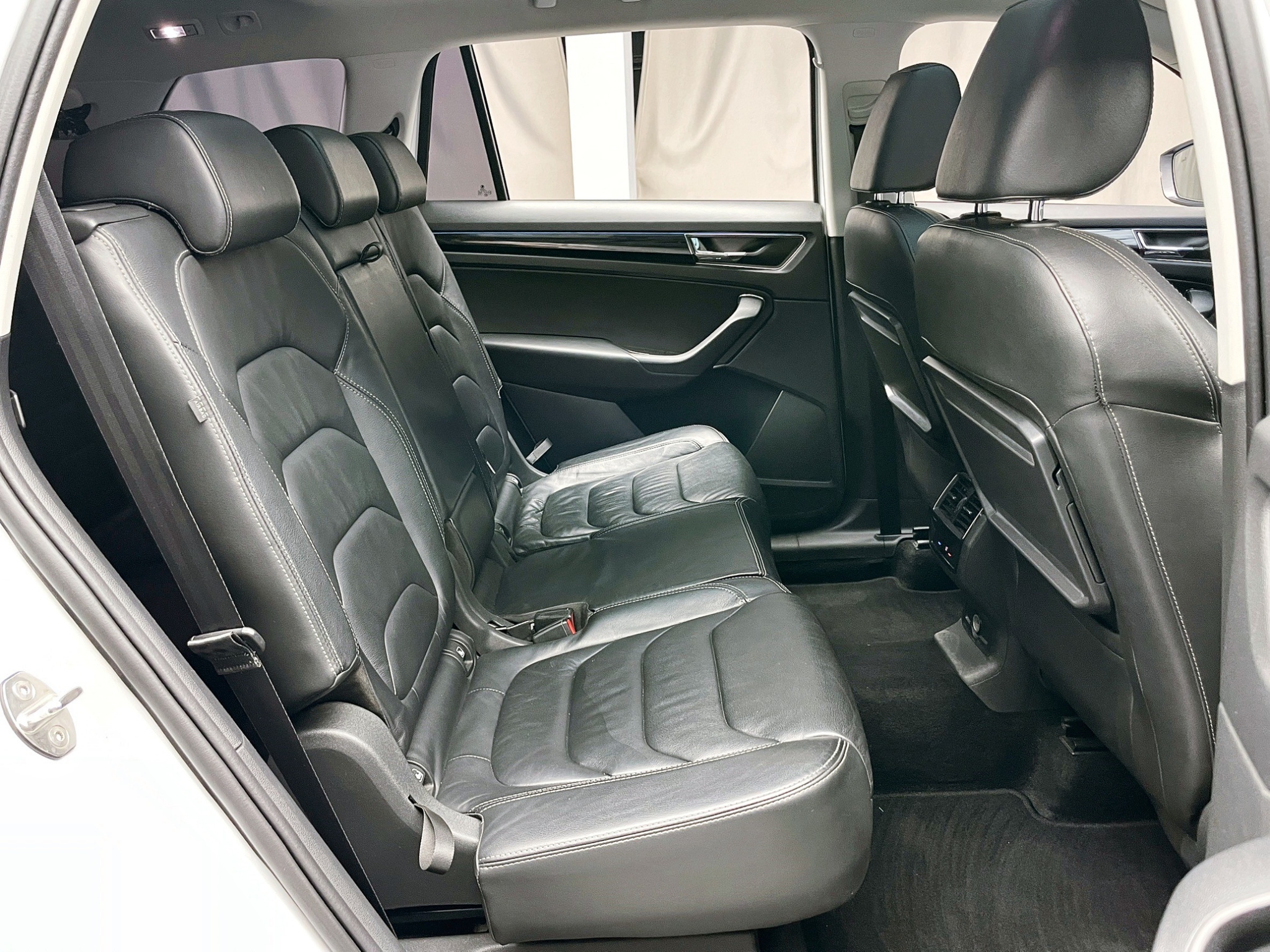 全台到府賞車 2017/18 Skoda Kodiaq TSI 七人座尊榮版『小李經理』元禾國際車業/中古車/促銷中  第13張相片