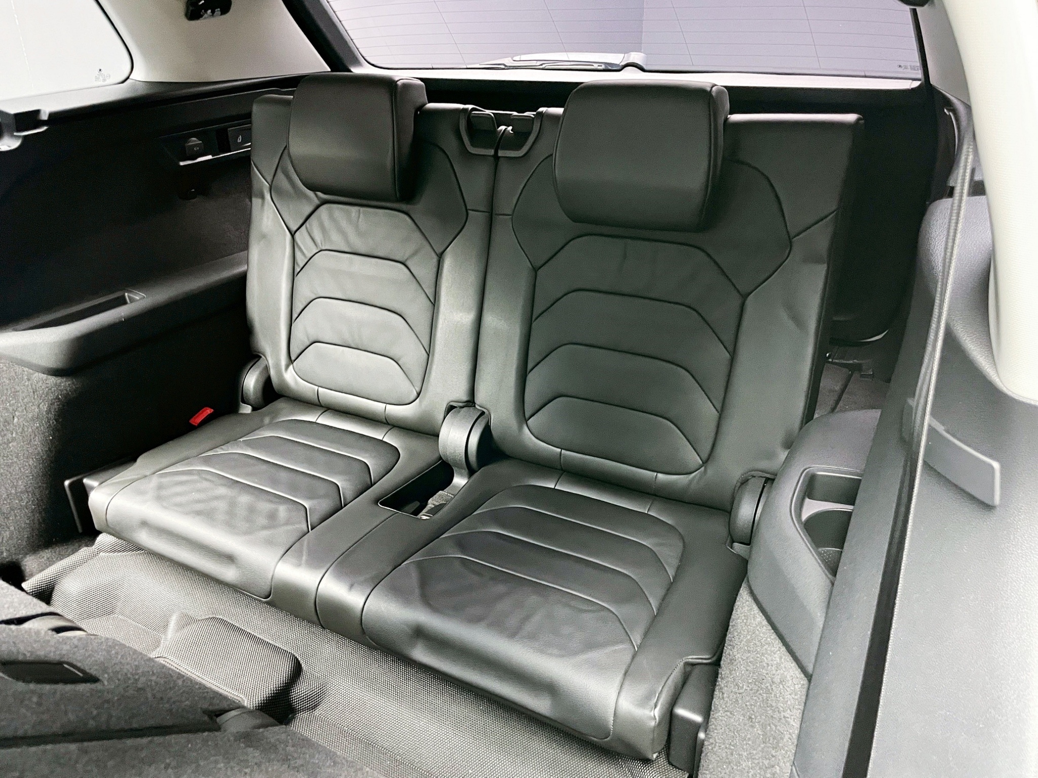 全台到府賞車 2017/18 Skoda Kodiaq TSI 七人座尊榮版『小李經理』元禾國際車業/中古車/促銷中  第17張相片