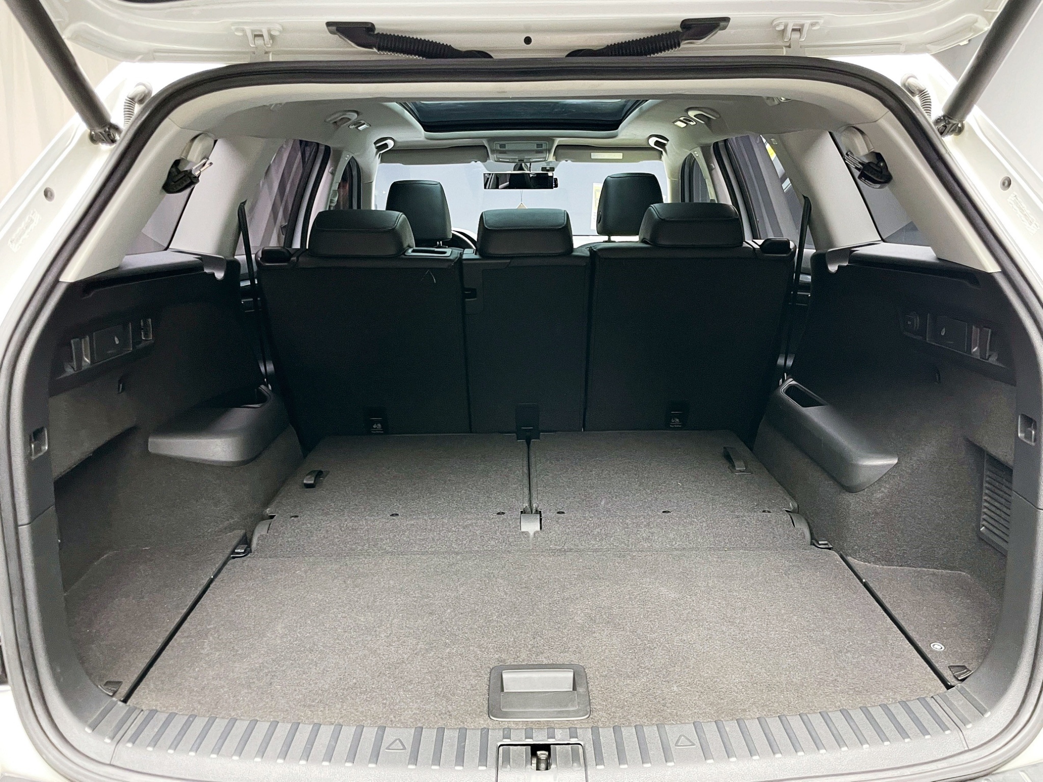 全台到府賞車 2017/18 Skoda Kodiaq TSI 七人座尊榮版『小李經理』元禾國際車業/中古車/促銷中  第18張相片