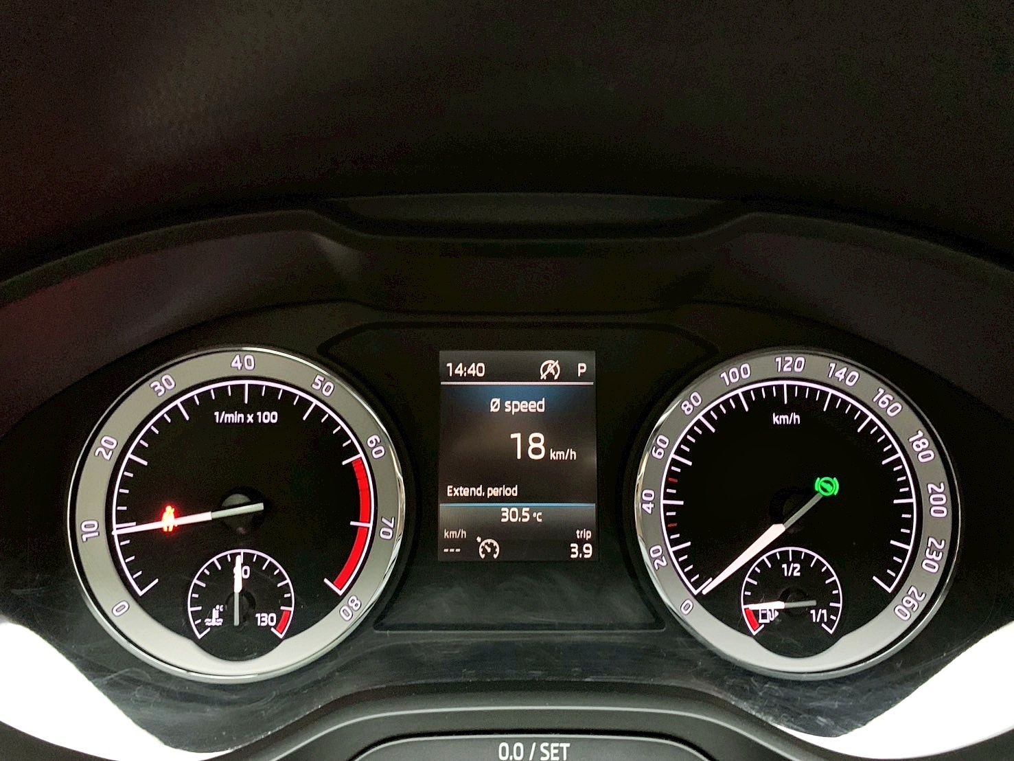 全台到府賞車 2019 Skoda Karoq TSI 尊榮版『小李經理』元禾國際車業/中古車/促銷中  第6張相片