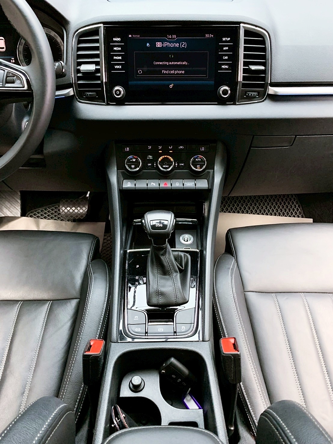 全台到府賞車 2019 Skoda Karoq TSI 尊榮版『小李經理』元禾國際車業/中古車/促銷中  第8張相片