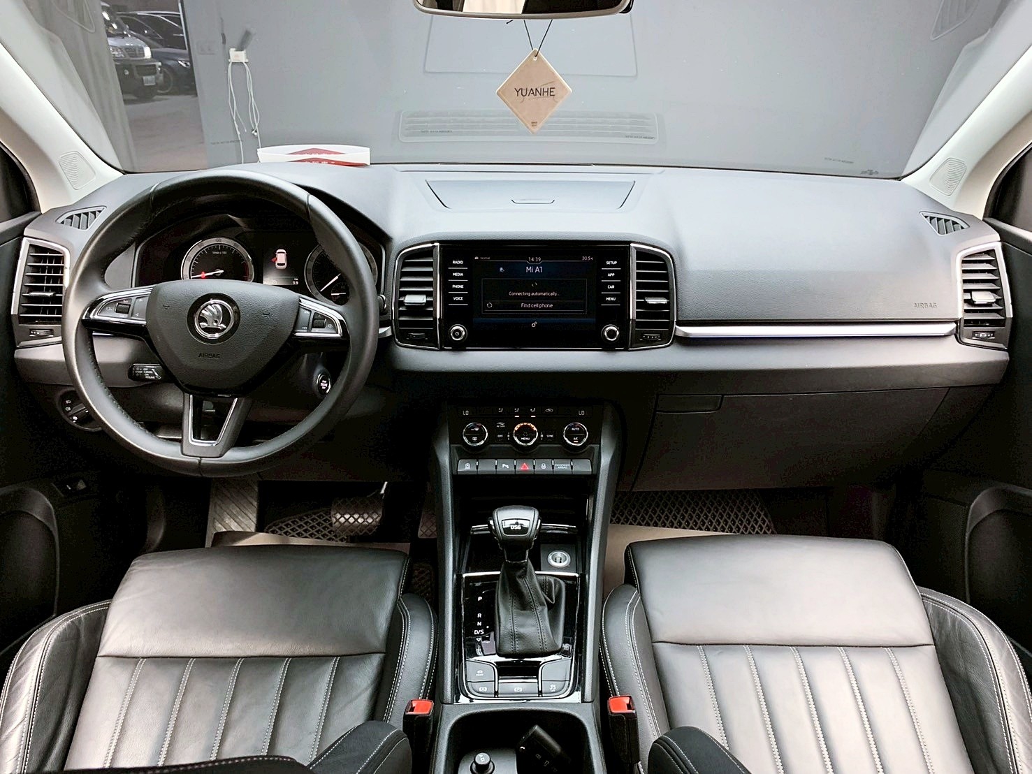 全台到府賞車 2019 Skoda Karoq TSI 尊榮版『小李經理』元禾國際車業/中古車/促銷中  第9張相片