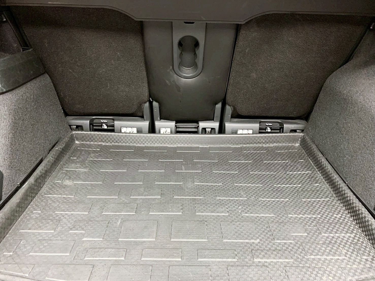 全台到府賞車 2019 Skoda Karoq TSI 尊榮版『小李經理』元禾國際車業/中古車/促銷中  第17張相片