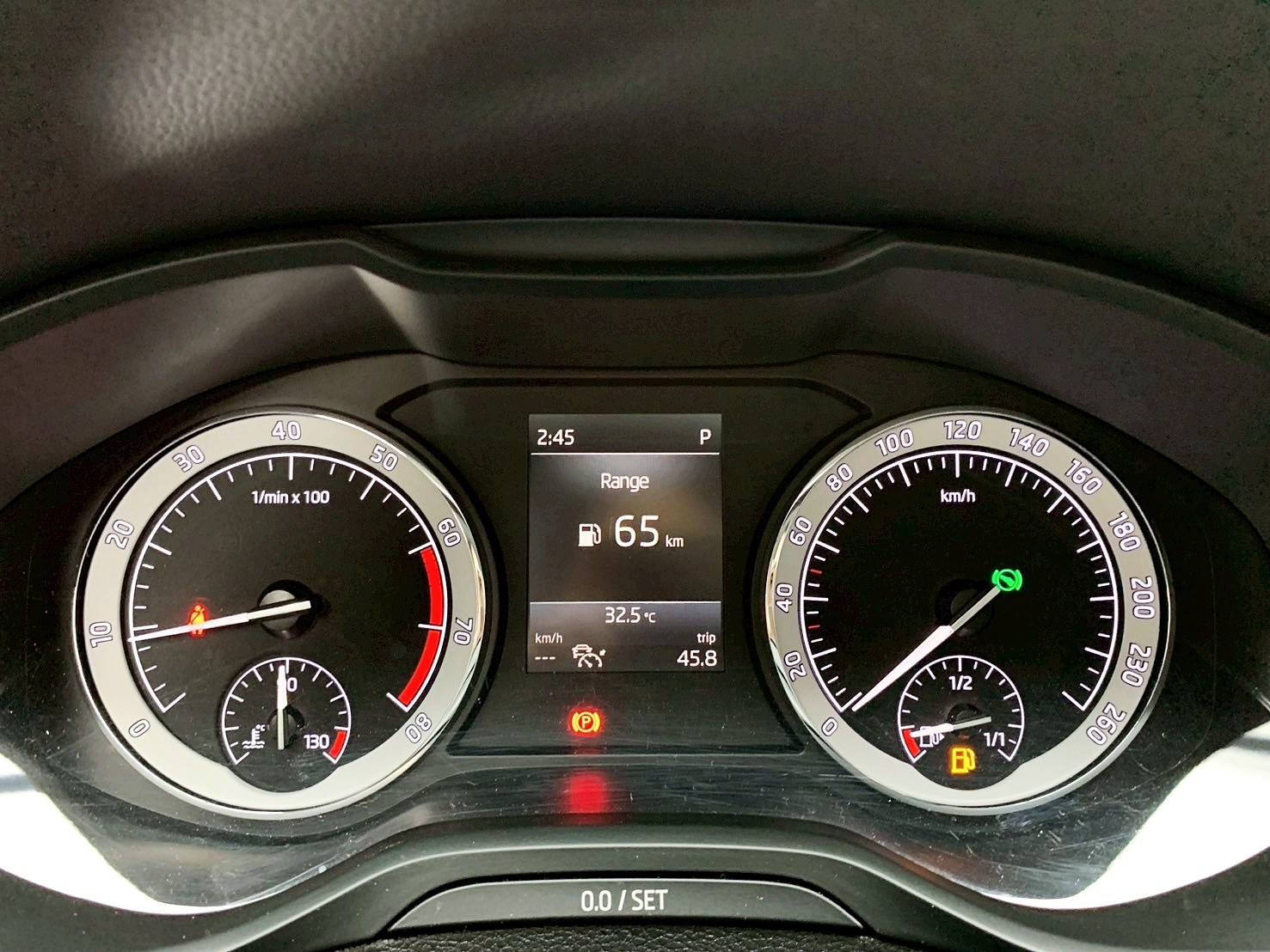 全台到府賞車 2019 Skoda Karoq TSI 尊榮版『小李經理』元禾國際車業/中古車/促銷中  第6張相片