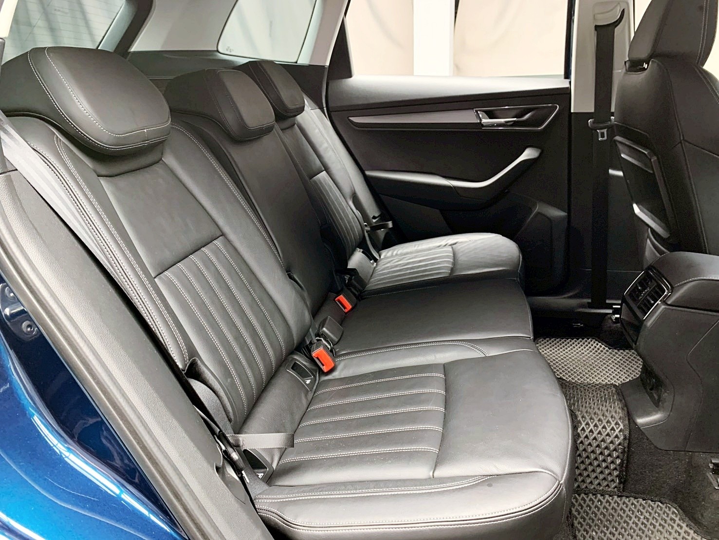 全台到府賞車 2019 Skoda Karoq TSI 尊榮版『小李經理』元禾國際車業/中古車/促銷中  第12張相片