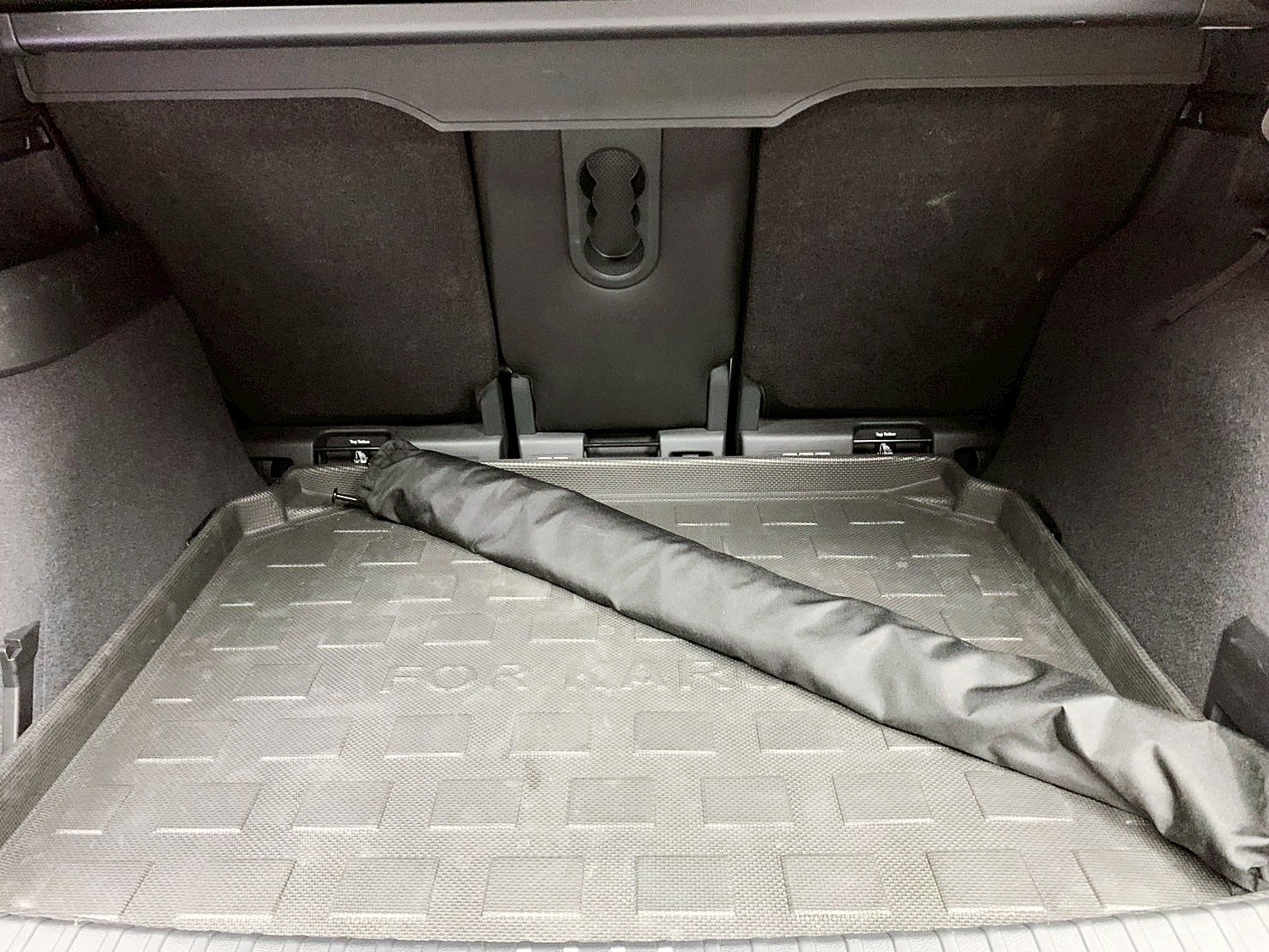 全台到府賞車 2019 Skoda Karoq TSI 尊榮版『小李經理』元禾國際車業/中古車/促銷中  第17張相片