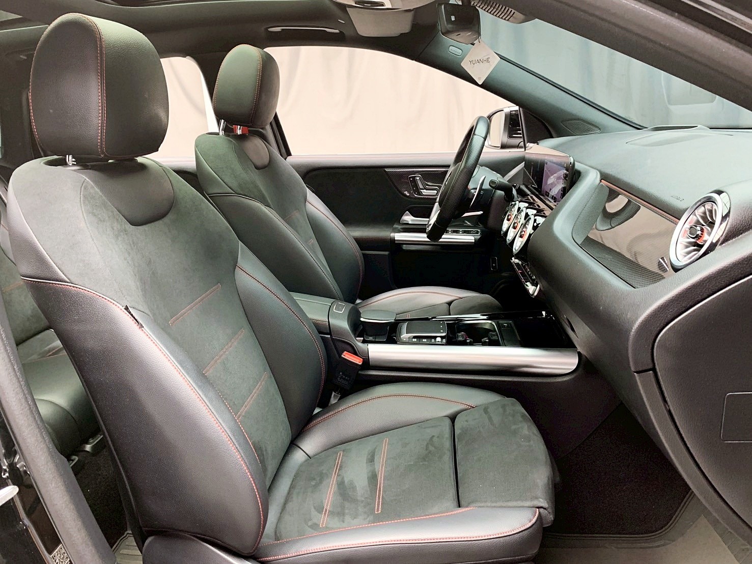 全台到府賞車 2022 Benz GLA35 AMG 4MATIC H247型『小李經理』元禾國際車業/中古車/促銷中  第10張相片