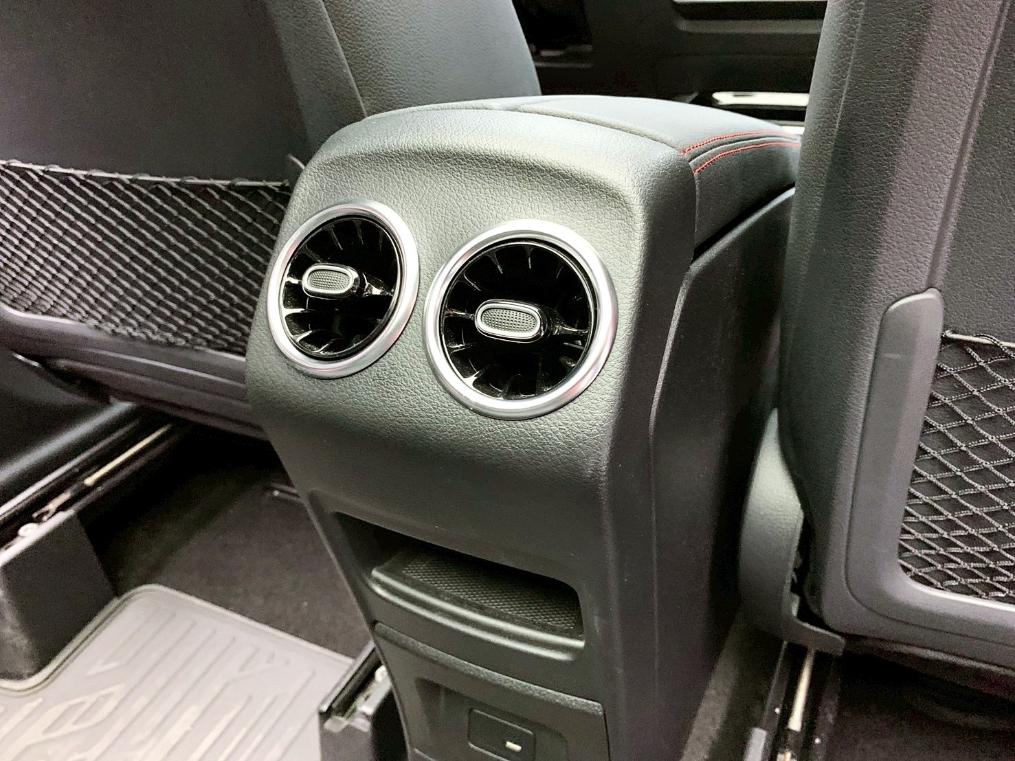 全台到府賞車 2022 Benz GLA35 AMG 4MATIC H247型『小李經理』元禾國際車業/中古車/促銷中  第11張相片