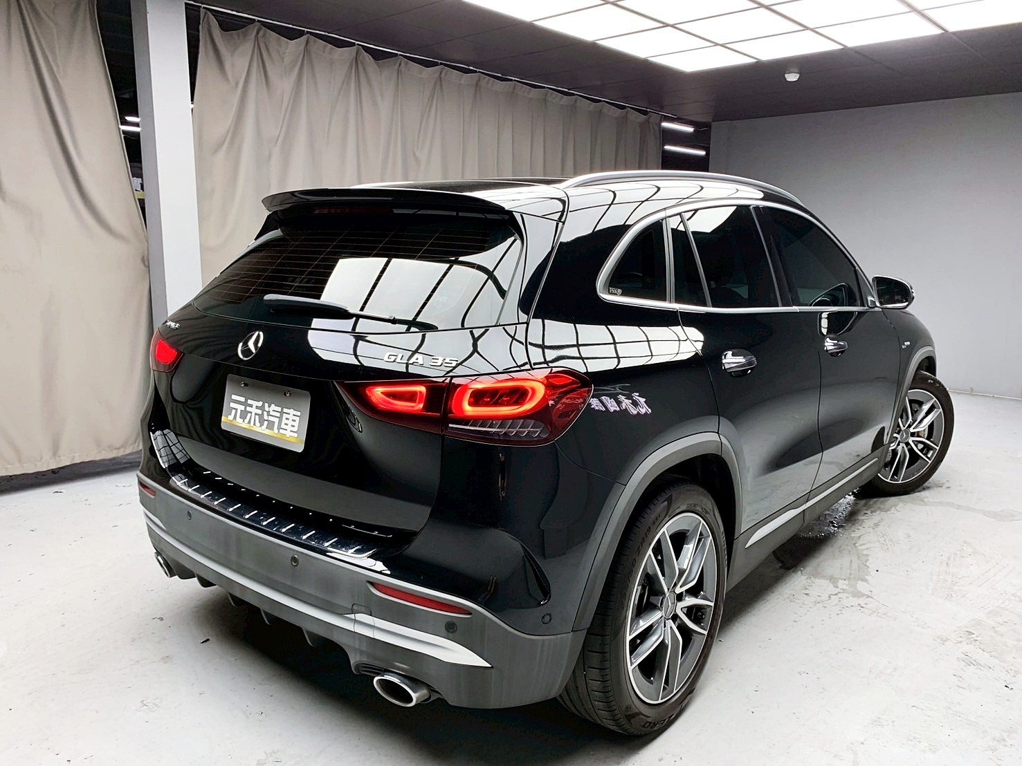 全台到府賞車 2022 Benz GLA35 AMG 4MATIC H247型『小李經理』元禾國際車業/中古車/促銷中  第18張相片