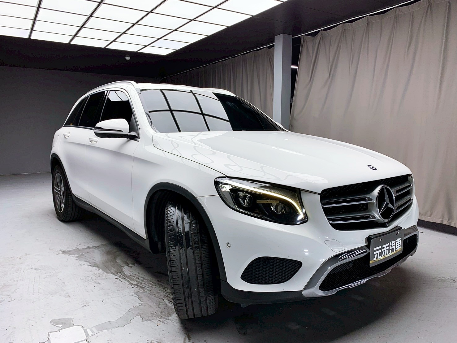 全台到府賞車 2016 Benz GLC250 4MATIC X253型『小李經理』元禾國際車業/中古車/促銷中  第17張相片