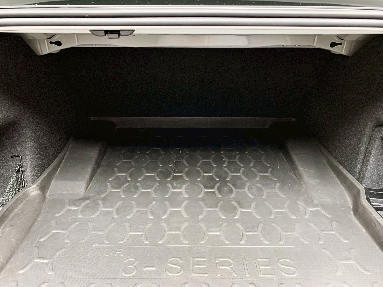 全台到府賞車 2017/18 BMW 320i Sedan Sport F30型『小李經理』元禾國際車業/中古車/促銷中  第17張相片