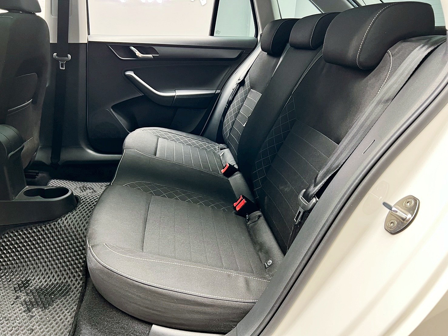 全台到府賞車 2017 Skoda Rapid Spaceback TSI Style『小李經理』元禾國際車業/中古車/促銷中  第12張相片