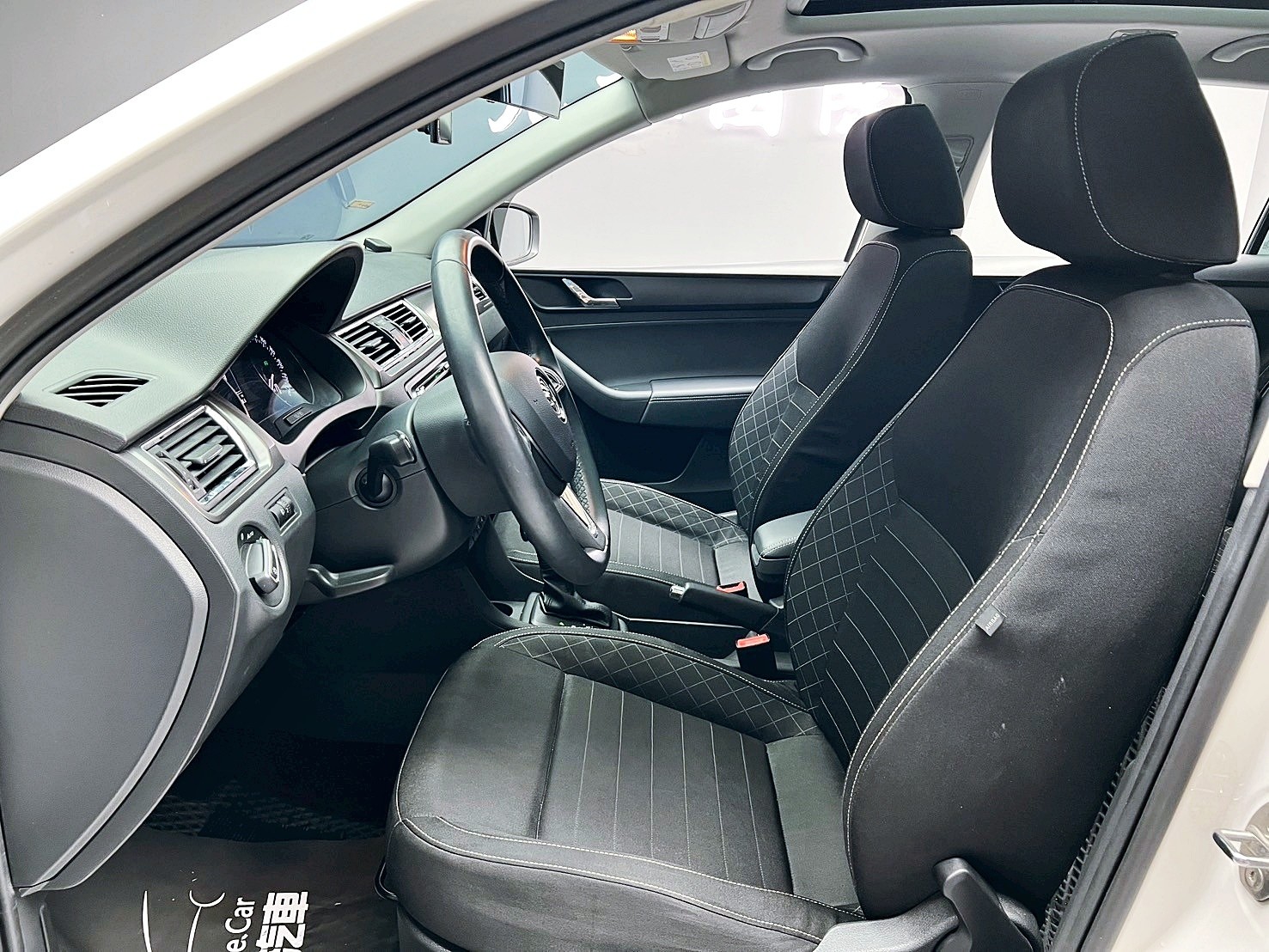 全台到府賞車 2017 Skoda Rapid Spaceback TSI Style『小李經理』元禾國際車業/中古車/促銷中  第13張相片