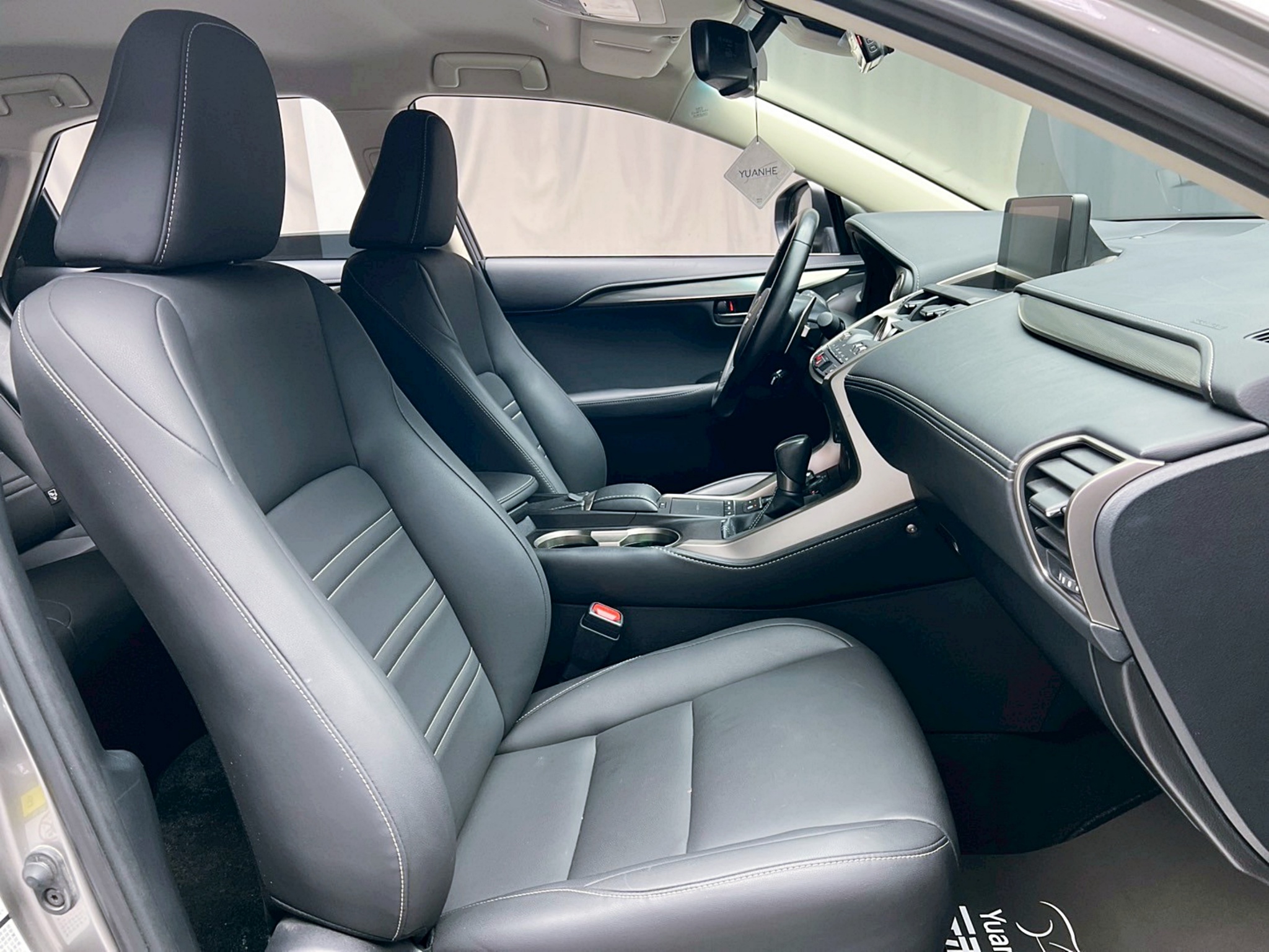 全台到府賞車 2017/18 Lexus NX200 菁英版『小李經理』元禾國際車業/中古車/促銷中  第10張相片