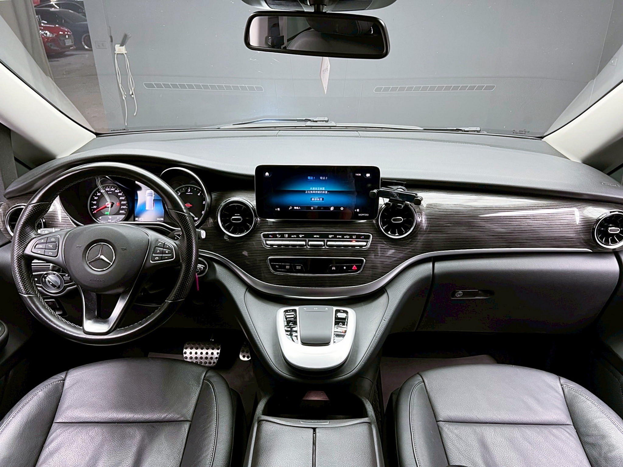 全台到府賞車 2021 Benz V220d 七人座 W447型『小李經理』元禾國際車業/中古車/促銷中  第10張相片