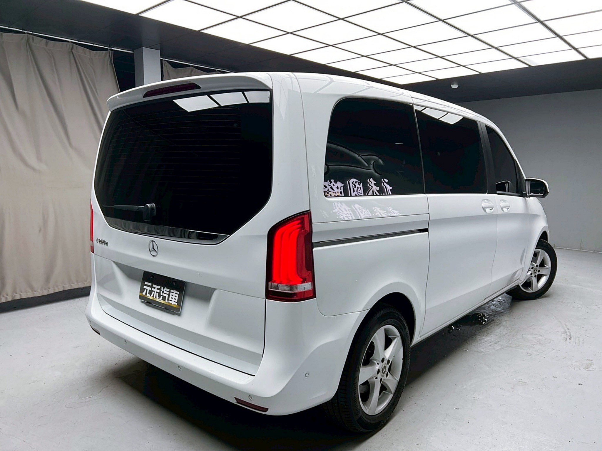 全台到府賞車 2021 Benz V220d 七人座 W447型『小李經理』元禾國際車業/中古車/促銷中  第17張相片