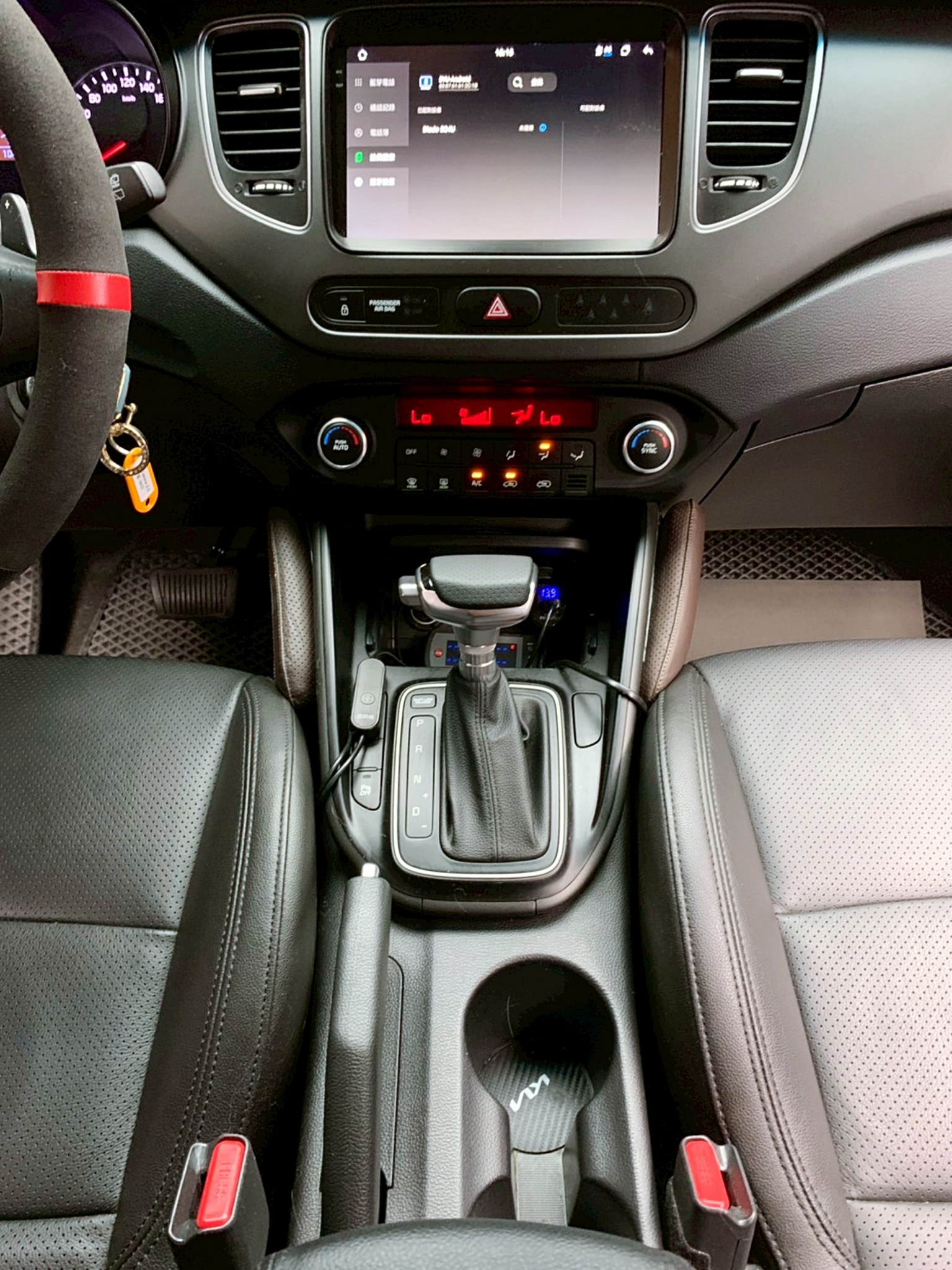 全台到府賞車 2018 Kia Carens 五人座科技版『小李經理』元禾國際車業/中古車/促銷中  第9張相片