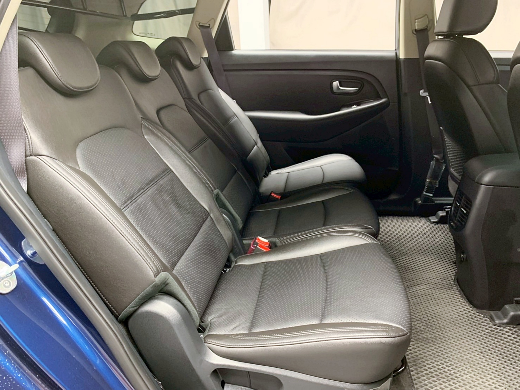 全台到府賞車 2018 Kia Carens 五人座科技版『小李經理』元禾國際車業/中古車/促銷中  第11張相片