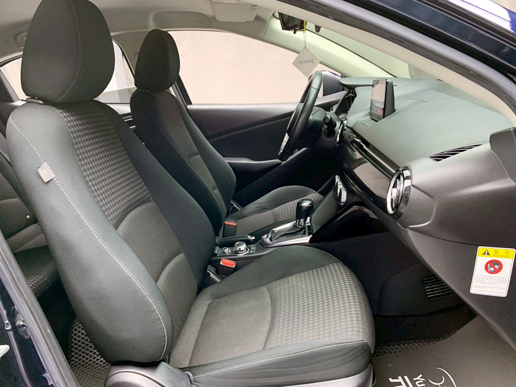 全台到府賞車 2017/18 Mazda2 尊榮型『小李經理』元禾國際車業/中古車/促銷中  第10張相片