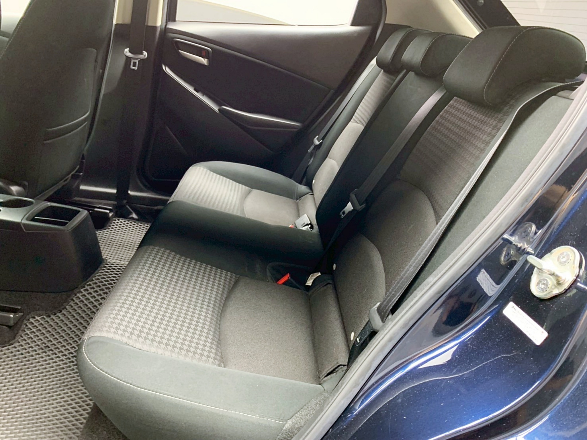 全台到府賞車 2017/18 Mazda2 尊榮型『小李經理』元禾國際車業/中古車/促銷中  第12張相片