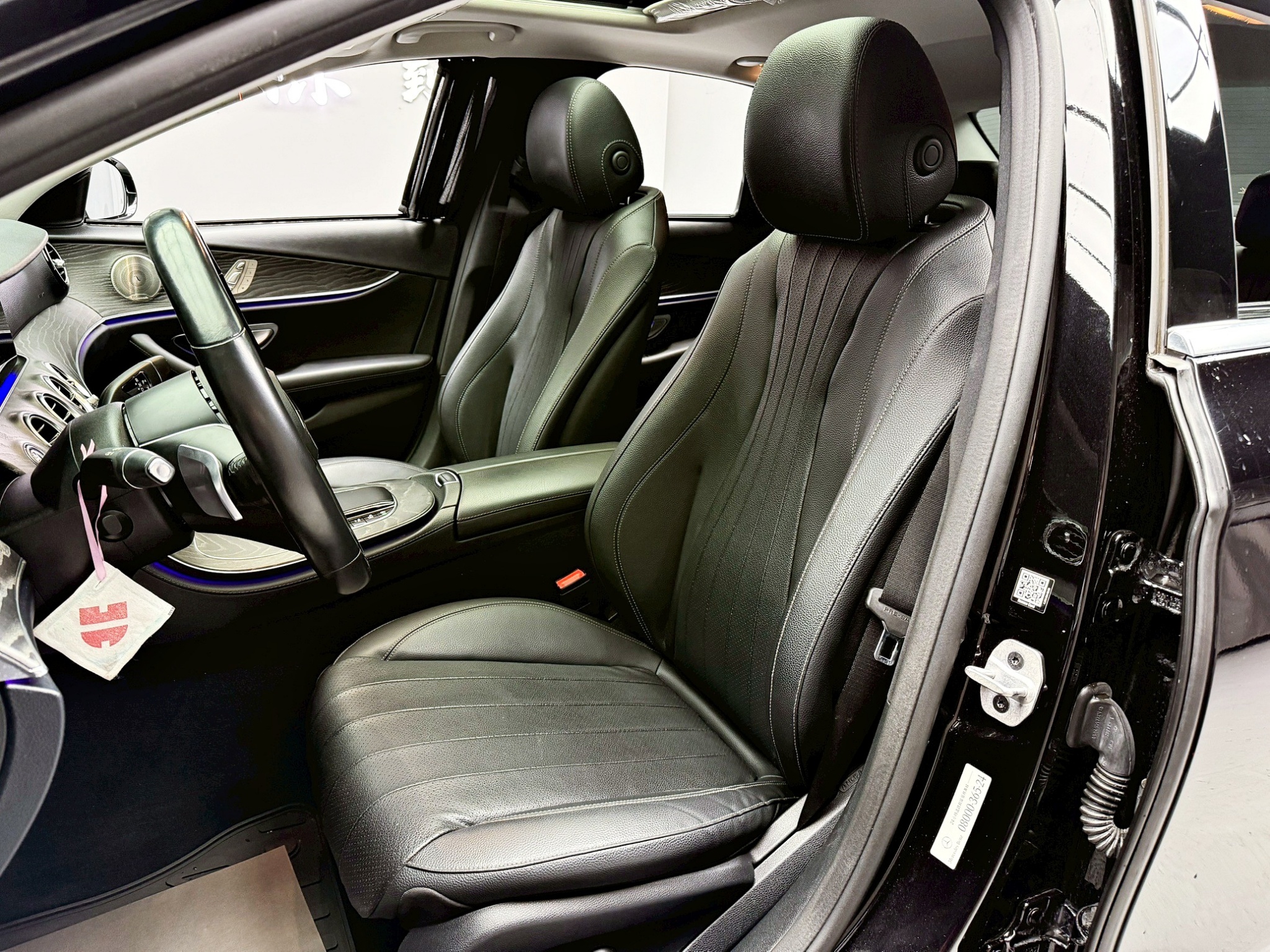 全台到府賞車 2021 Benz E300 Sedan AMG 運動版 W213型『小李經理』元禾國際車業/中古車/促銷中  第5張相片