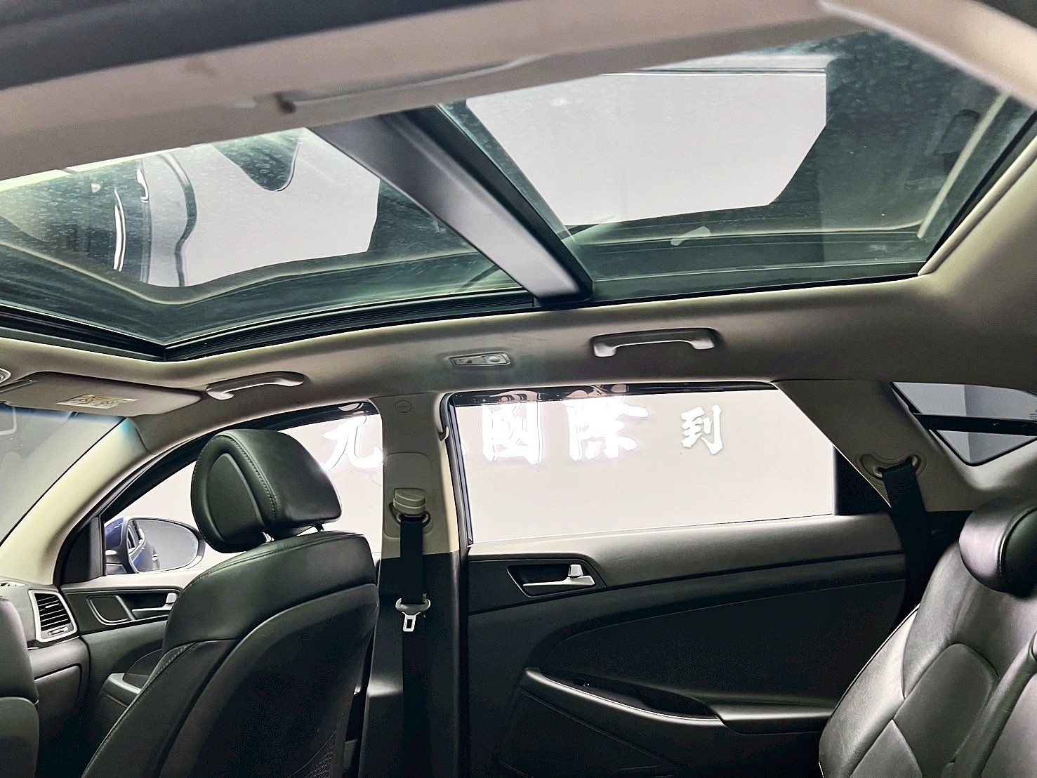 全台到府賞車 2017 Hyundai Tucson 汽油尊貴版『小李經理』元禾國際車業/中古車/促銷中  第12張相片