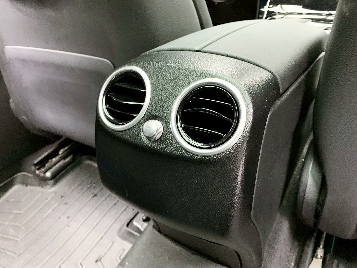 全台到府賞車 2022 Benz GLC200 4MATIC X253型『小李經理』元禾國際車業/中古車/促銷中  第10張相片