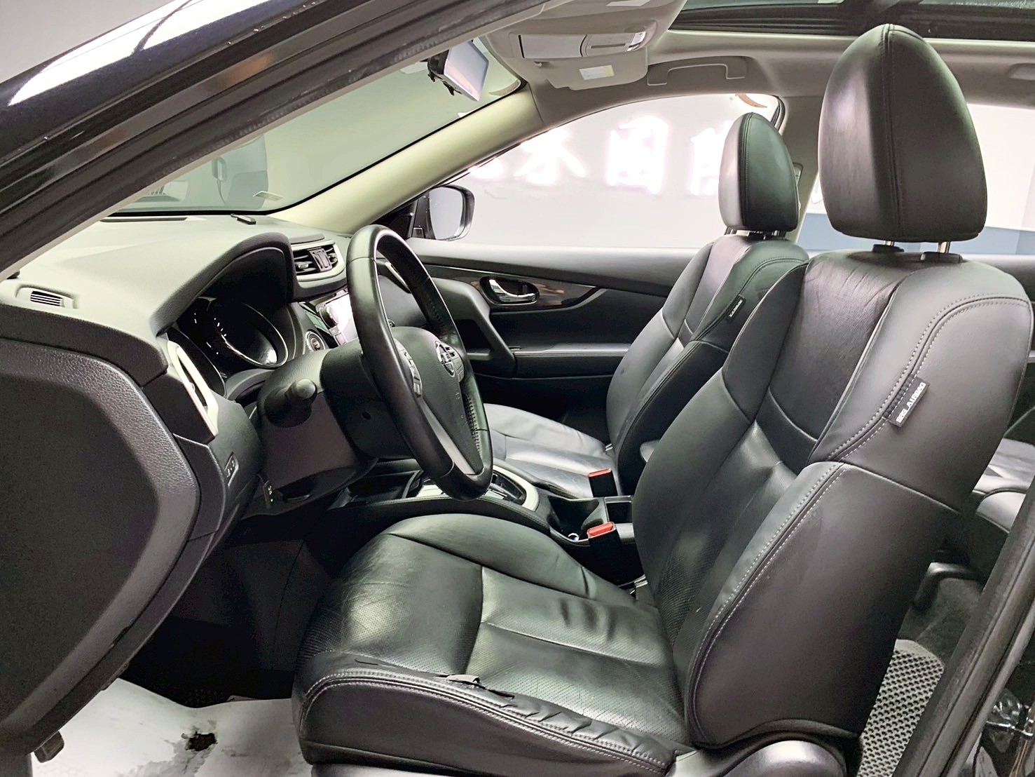 全台到府賞車 2015/16 Nissan X-Trail 豪華影音版『小李經理』元禾國際車業/中古車/促銷中  第13張相片