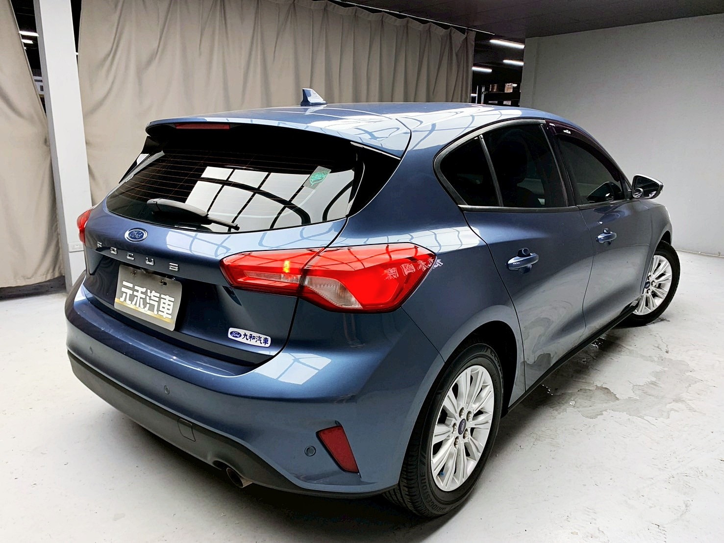 全台到府賞車 2020 Ford Focus 5D Ti-VCT 成真版『小李經理』元禾國際車業/中古車/促銷中  第17張相片