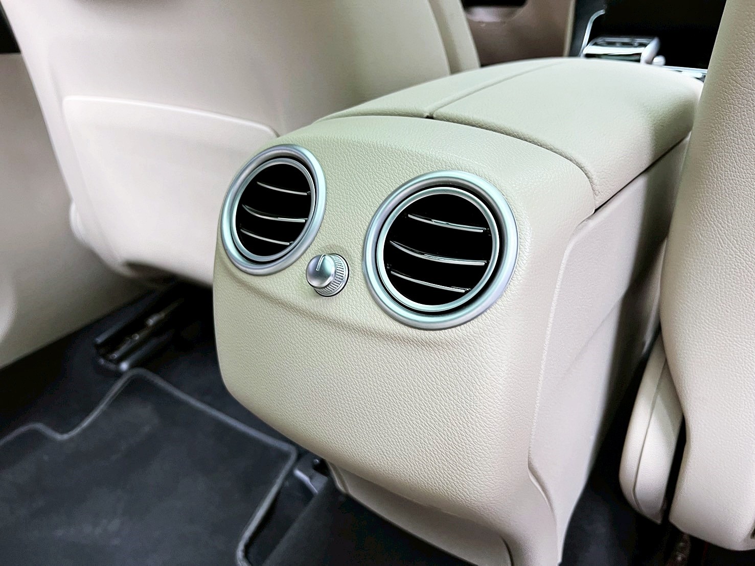 全台到府賞車 2015/16 Benz GLC300 4MATIC AMG LINE『小李經理』元禾國際車業/中古車/促銷中  第11張相片