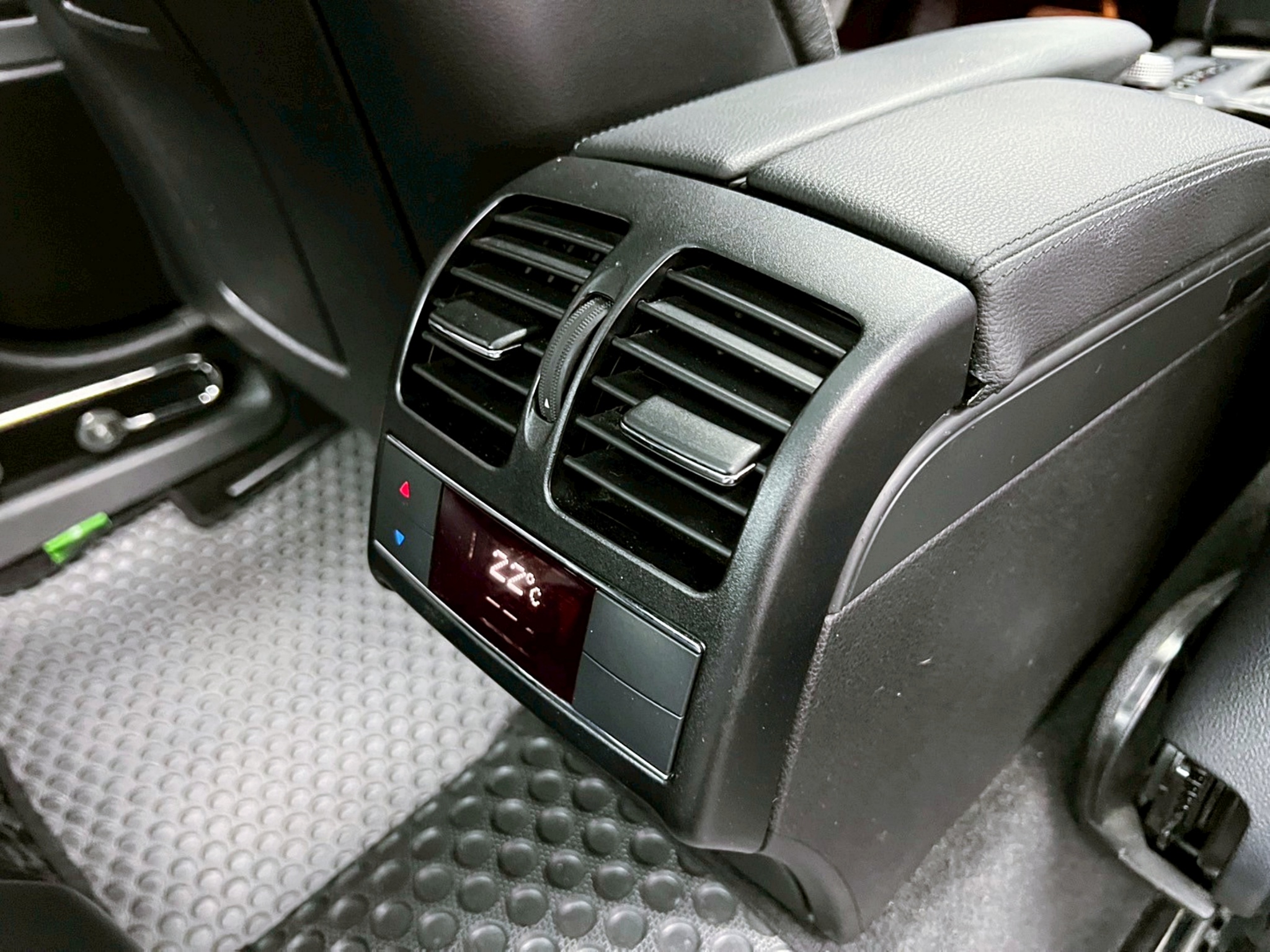 全台到府賞車 2011 Benz E350 Coupe Avantgarde C207型『小李經理』元禾國際車業/中古車/促銷中  第11張相片