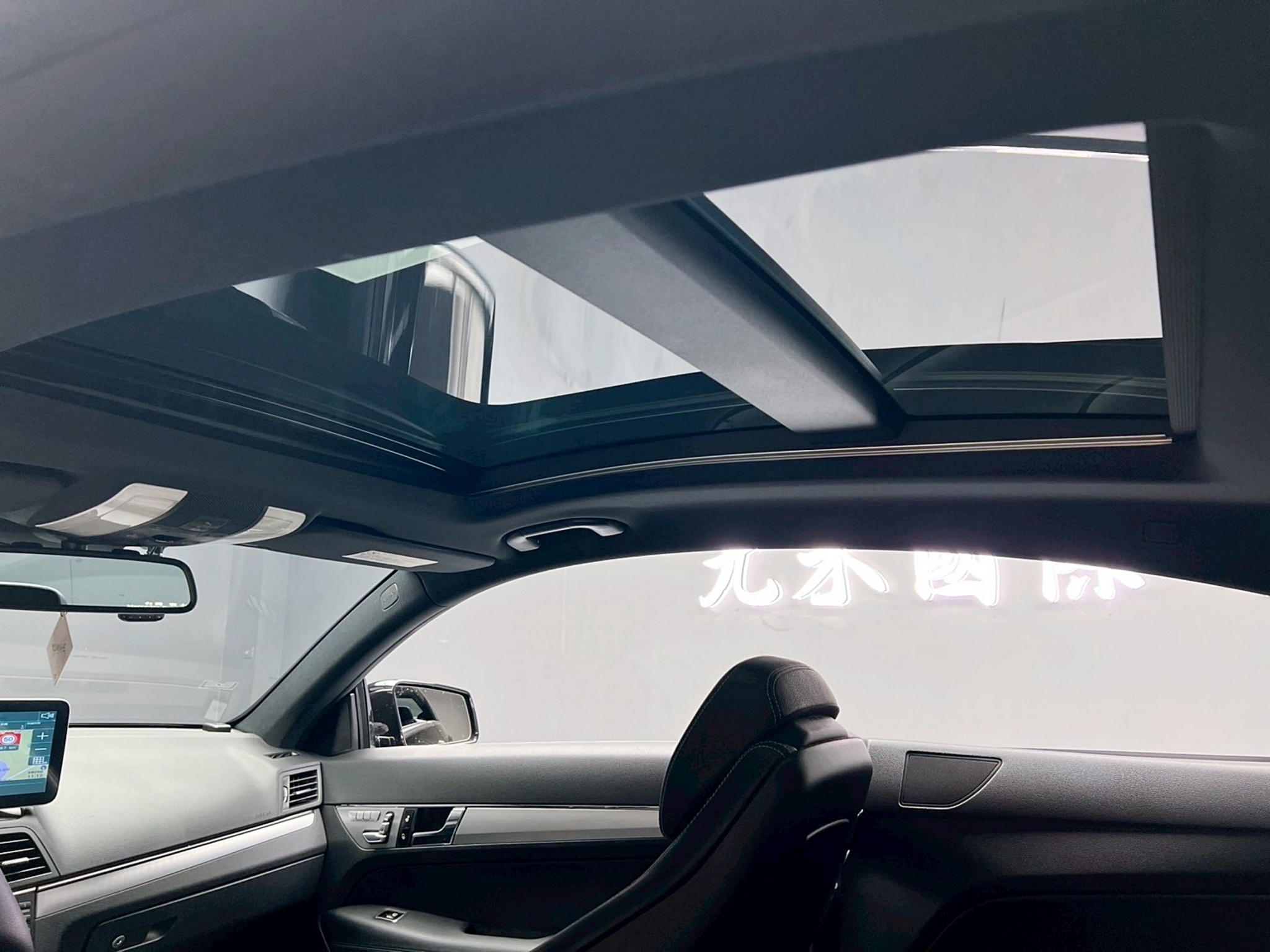 全台到府賞車 2011 Benz E350 Coupe Avantgarde C207型『小李經理』元禾國際車業/中古車/促銷中  第15張相片