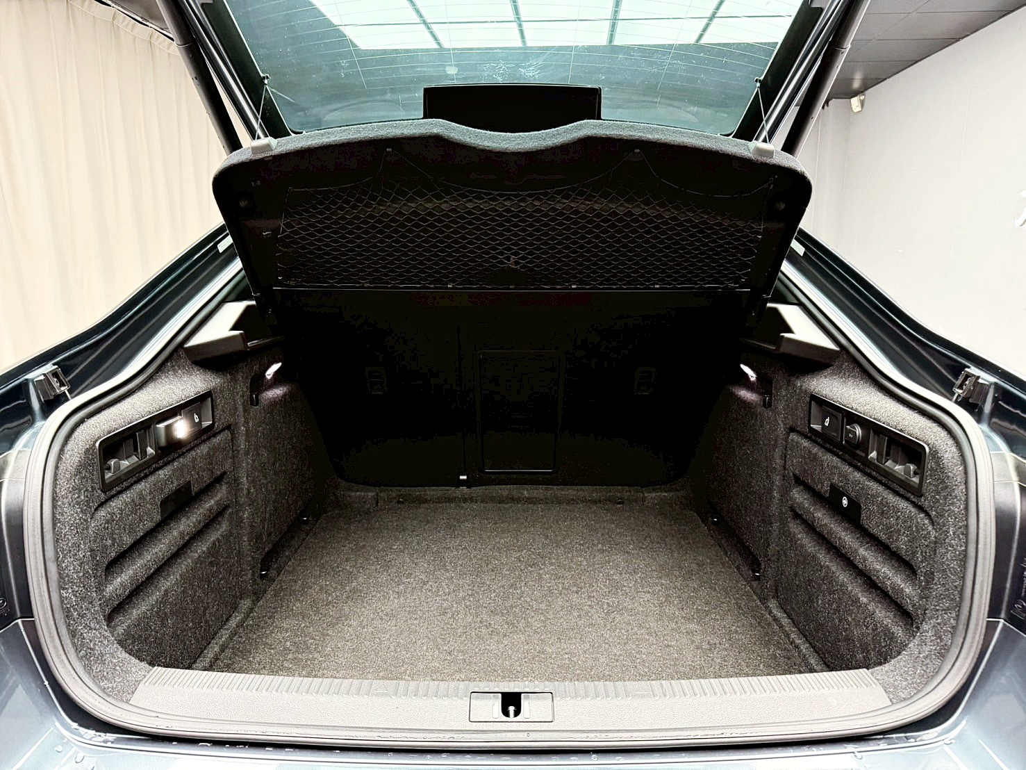 全台到府賞車 2020 Skoda Superb Sport Line 4X4『小李經理』元禾國際車業/中古車/促銷中  第3張相片