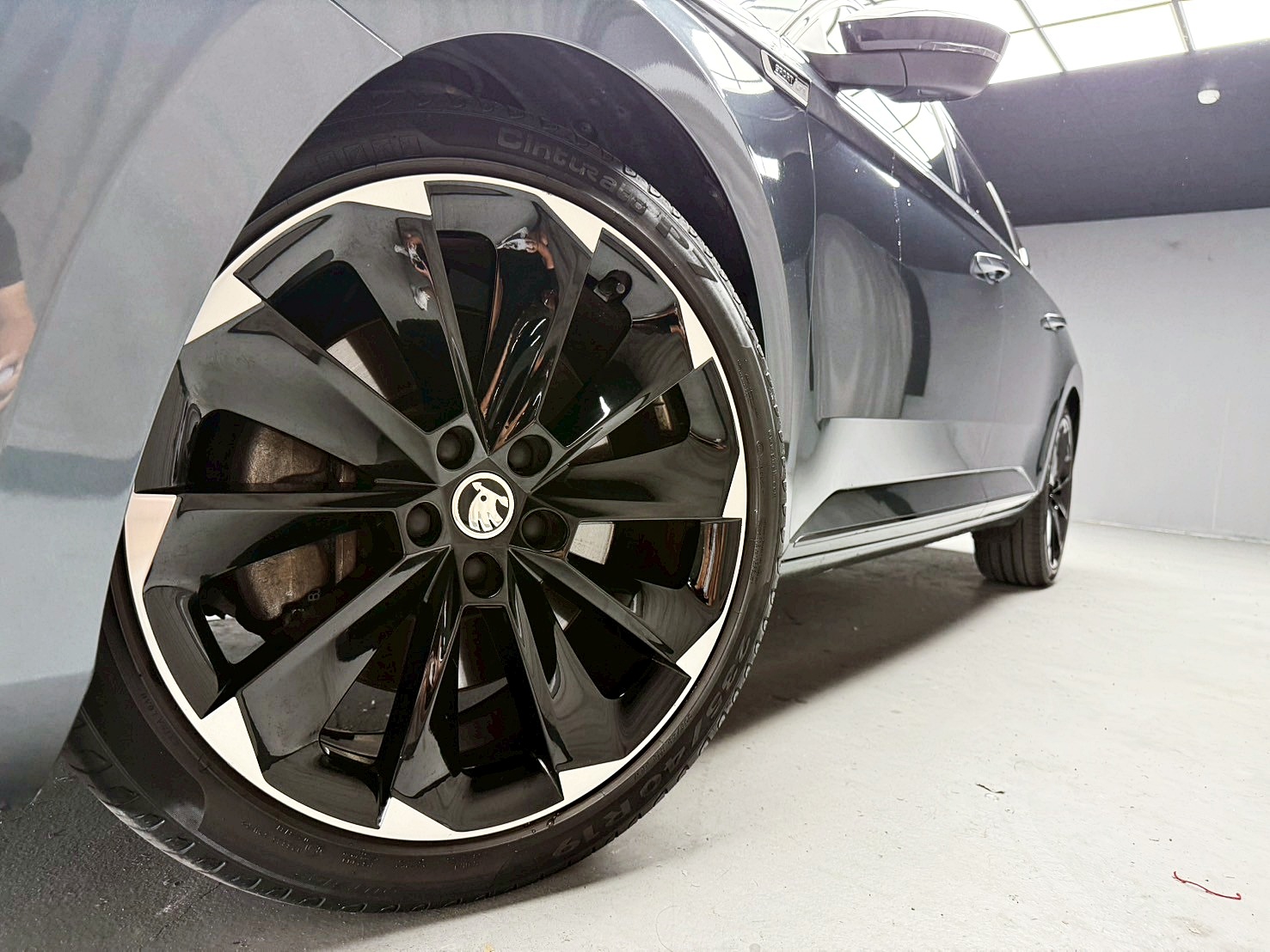 全台到府賞車 2020 Skoda Superb Sport Line 4X4『小李經理』元禾國際車業/中古車/促銷中  第4張相片