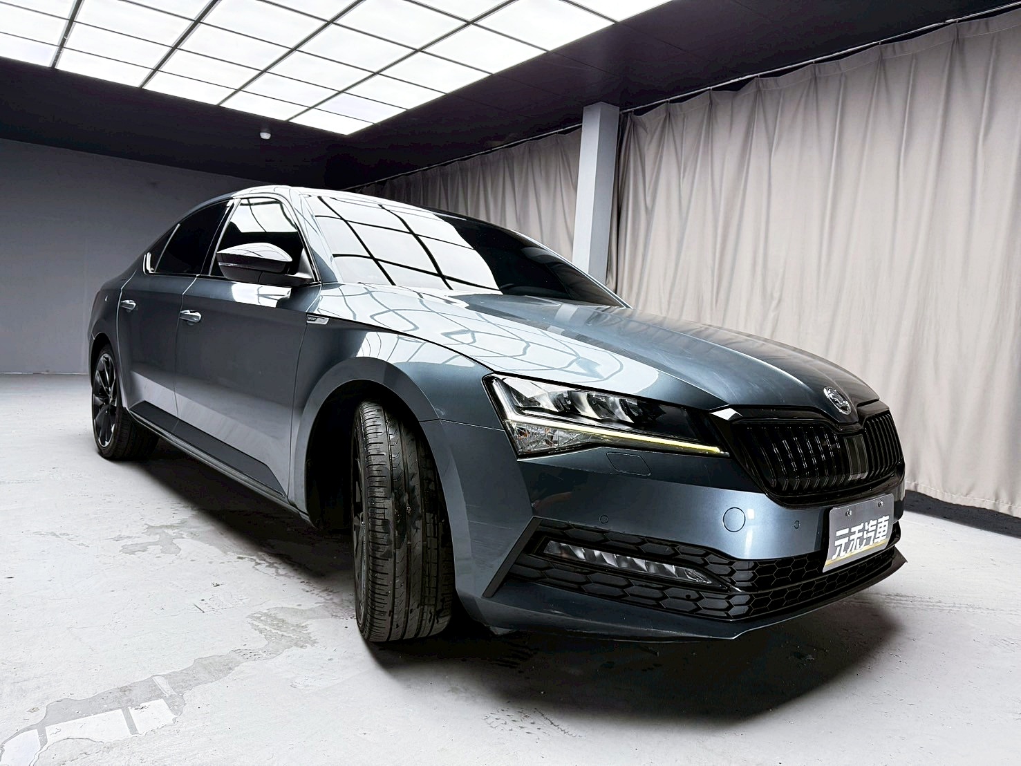 全台到府賞車 2020 Skoda Superb Sport Line 4X4『小李經理』元禾國際車業/中古車/促銷中  第20張相片