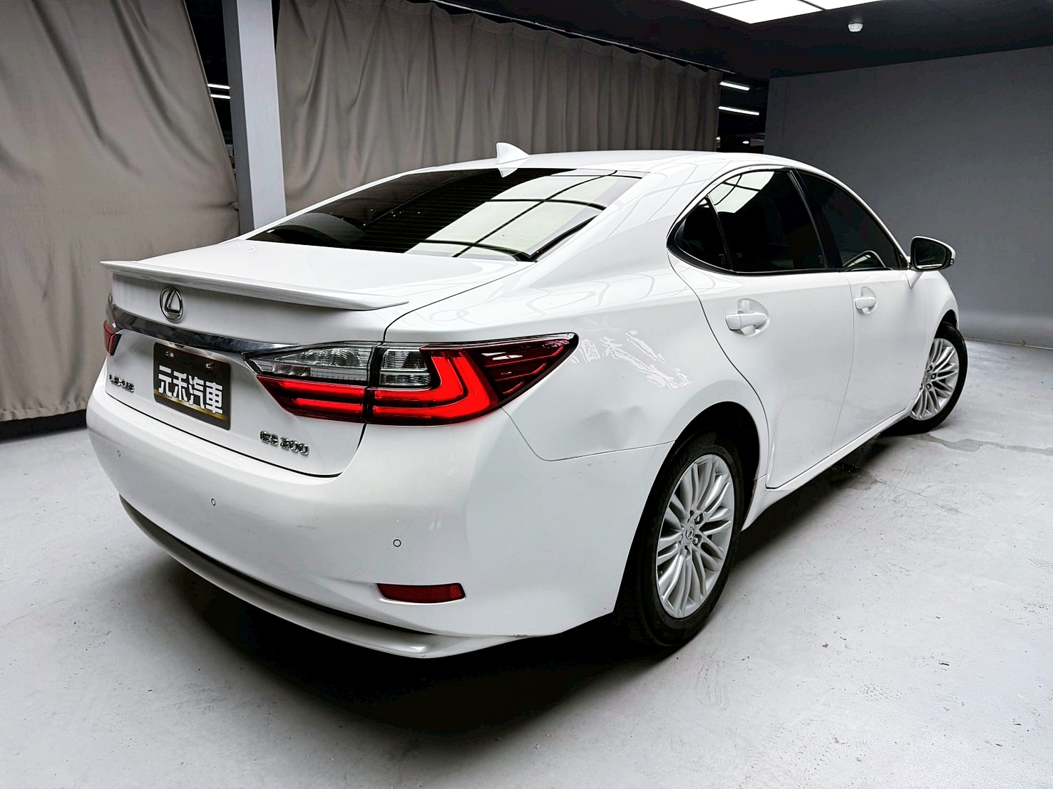全台到府賞車 2016 Lexus ES200 豪華版『小李經理』元禾國際車業/中古車/促銷中  第20張相片