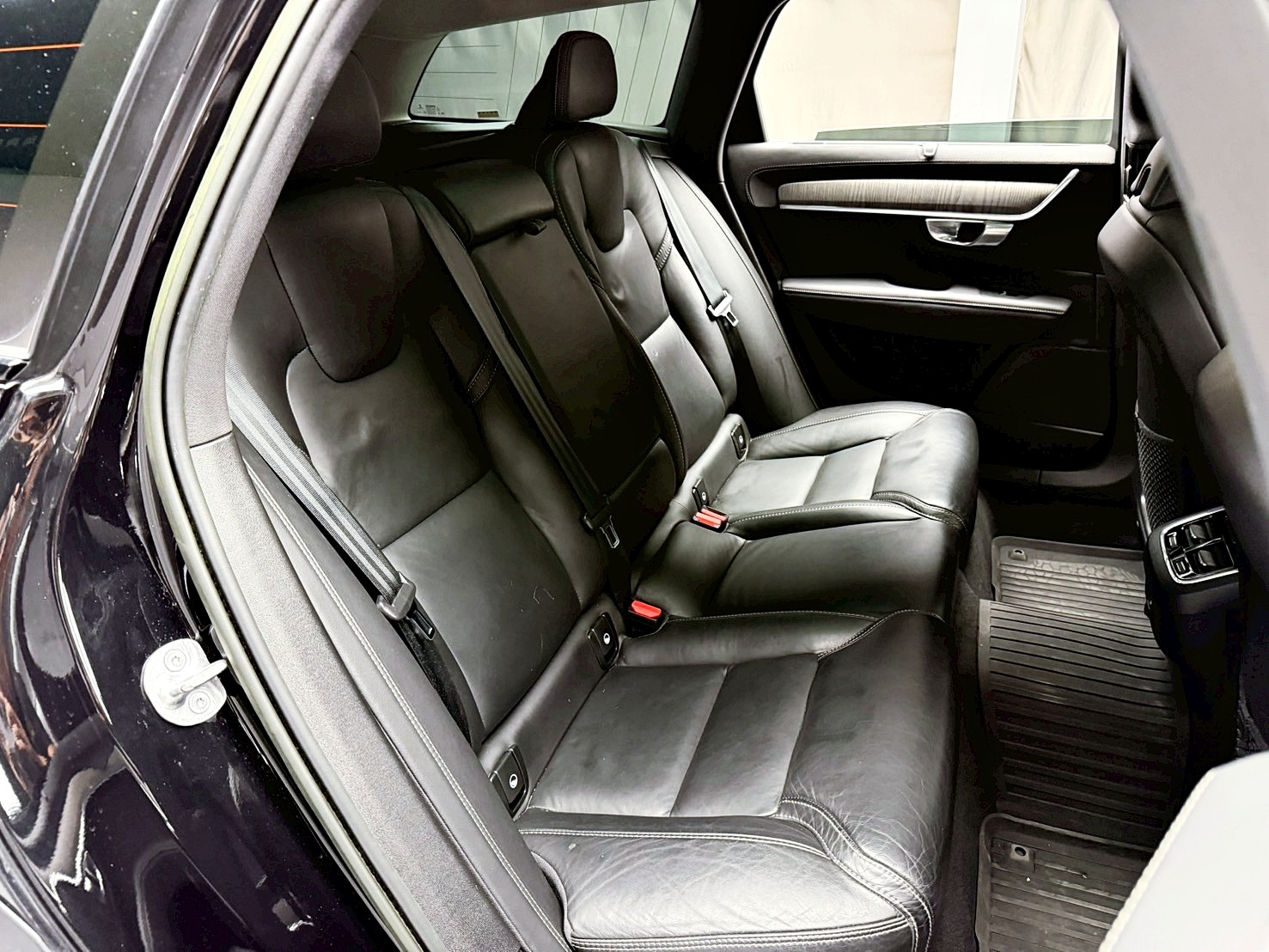 全台到府賞車 2022 Volvo V90 Cross Country B5 Momentum『小李經理』元禾國際車業/中古車/促銷中  第6張相片