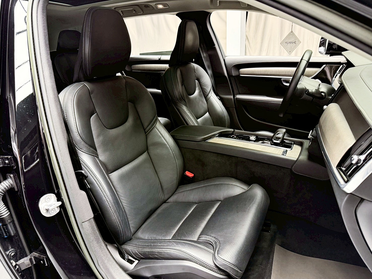 全台到府賞車 2022 Volvo V90 Cross Country B5 Momentum『小李經理』元禾國際車業/中古車/促銷中  第7張相片