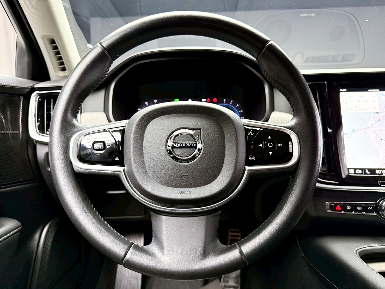 全台到府賞車 2022 Volvo V90 Cross Country B5 Momentum『小李經理』元禾國際車業/中古車/促銷中  第12張相片