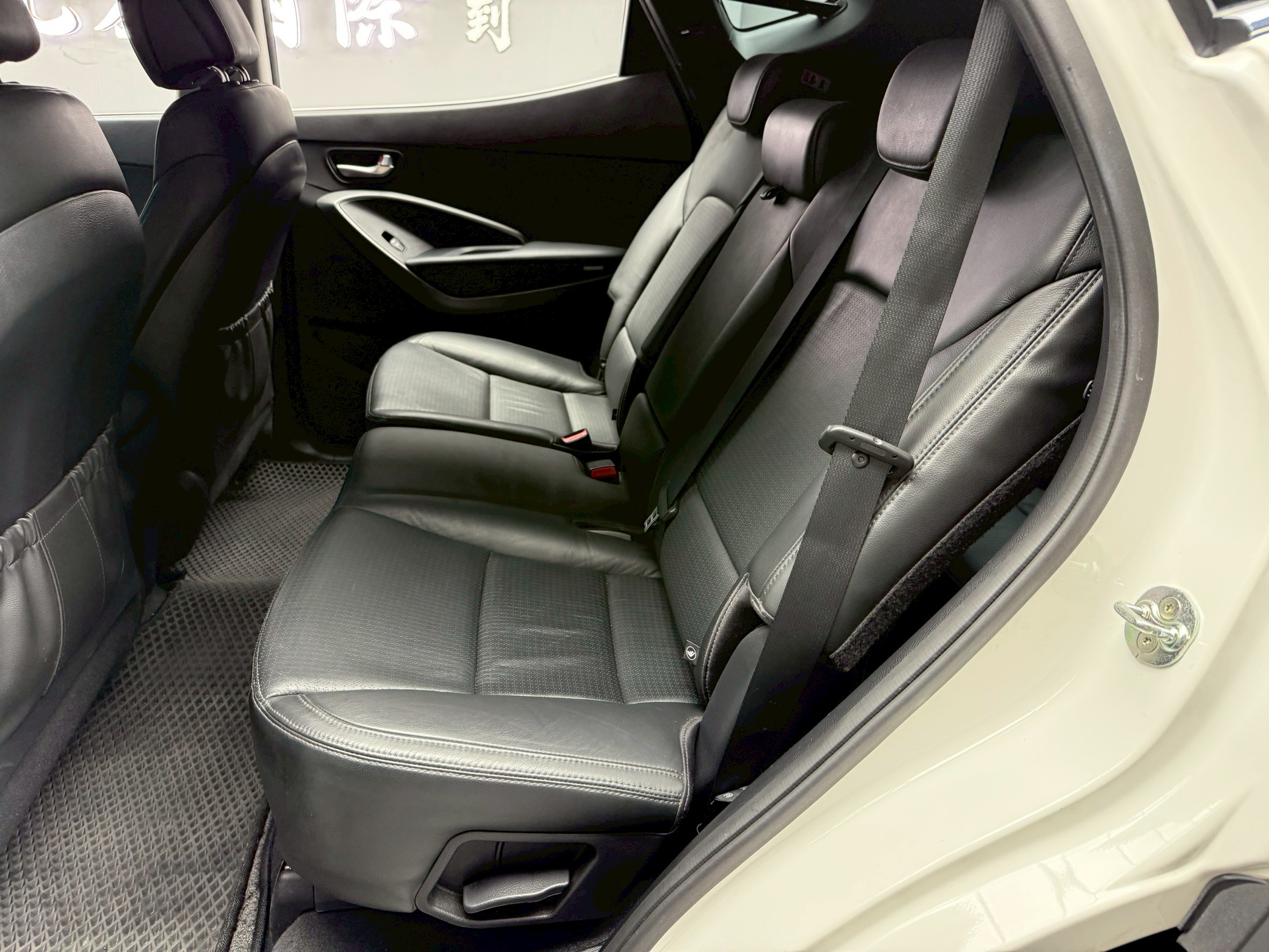 全台到府賞車 2018/19 Hyundai SantaFe AWD 七人座首席款『小李經理』元禾國際車業/中古車/促銷中  第13張相片