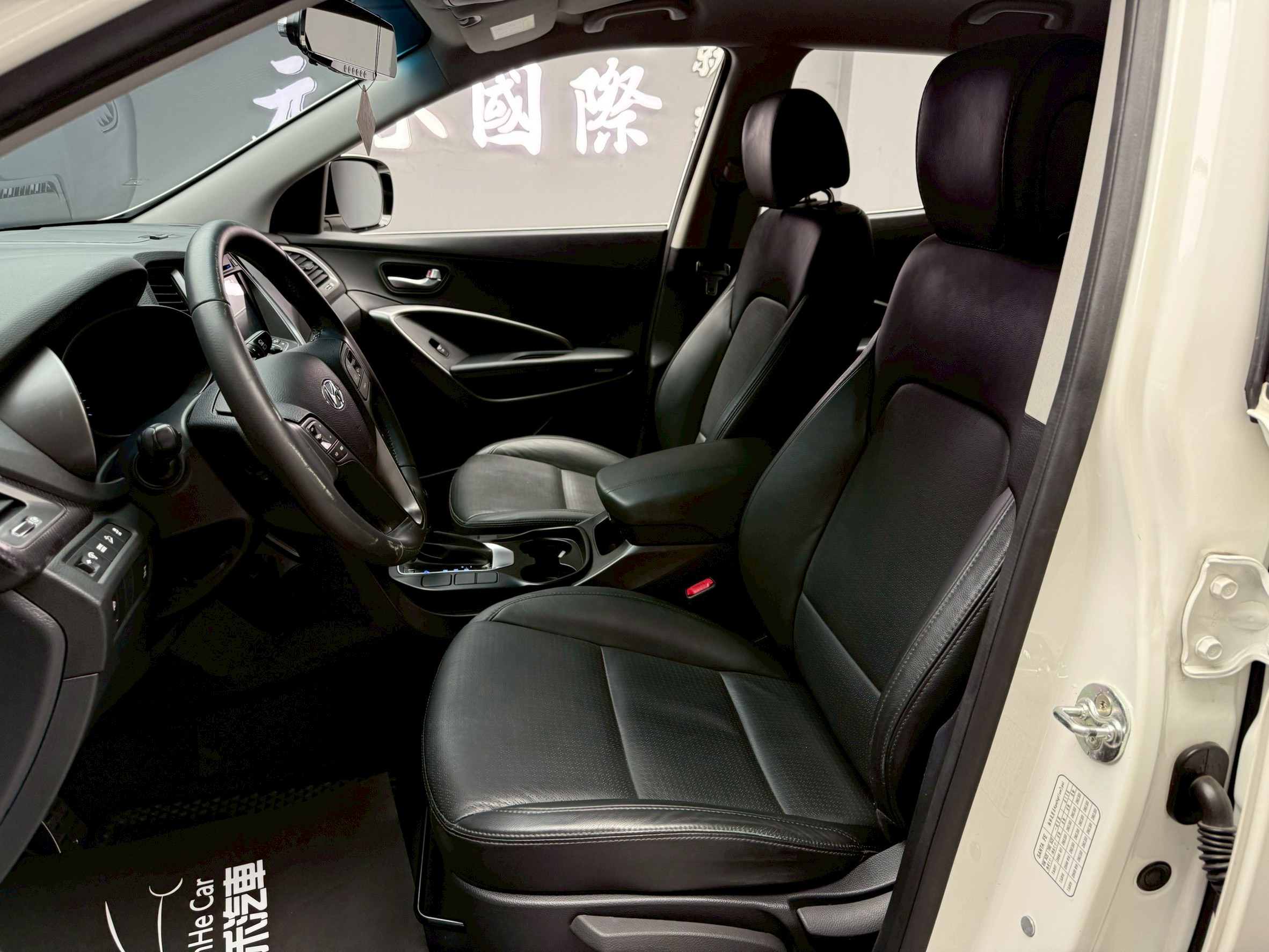 全台到府賞車 2018/19 Hyundai SantaFe AWD 七人座首席款『小李經理』元禾國際車業/中古車/促銷中  第14張相片