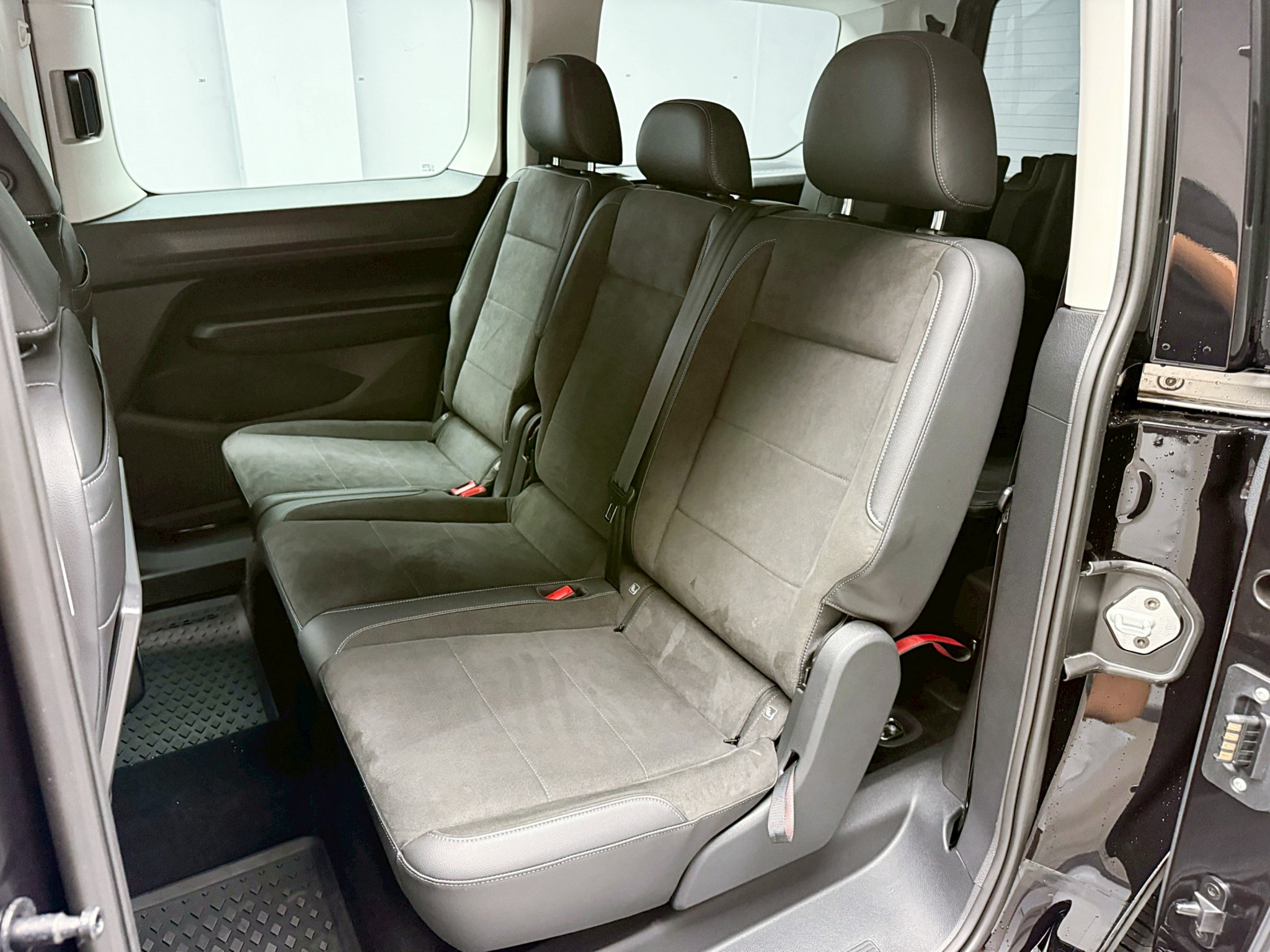 全台到府賞車 2023 Volkswagen Caddy Maxi TDI Life 七人座『小李經理』元禾國際車業/中古車/促銷中  第6張相片